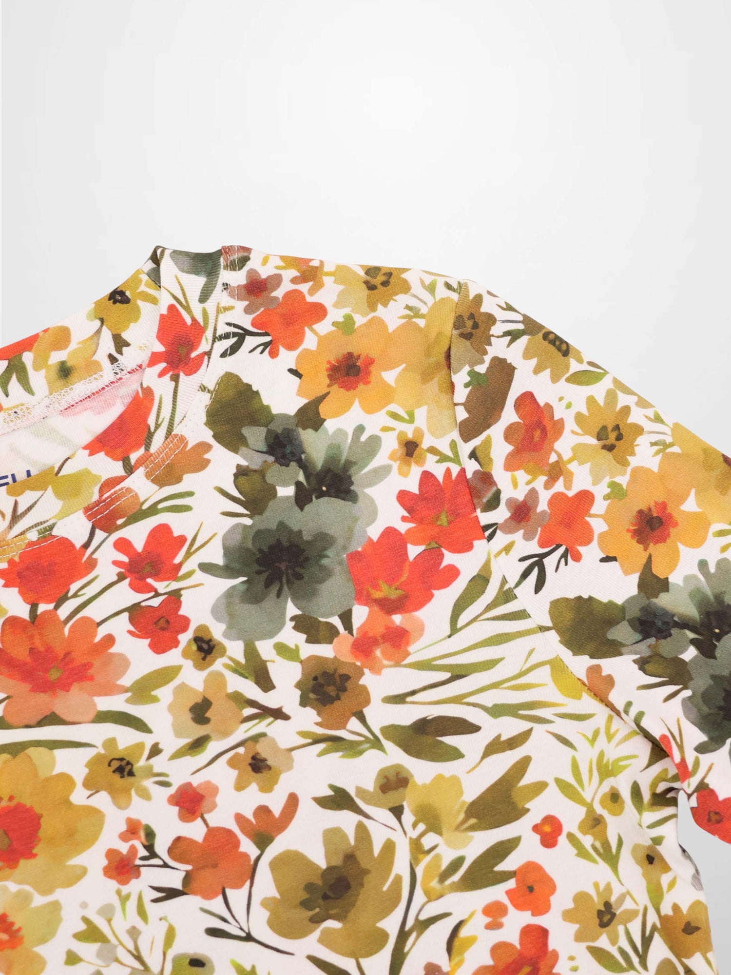 Basic Printed T-shirt-Earthy Floral