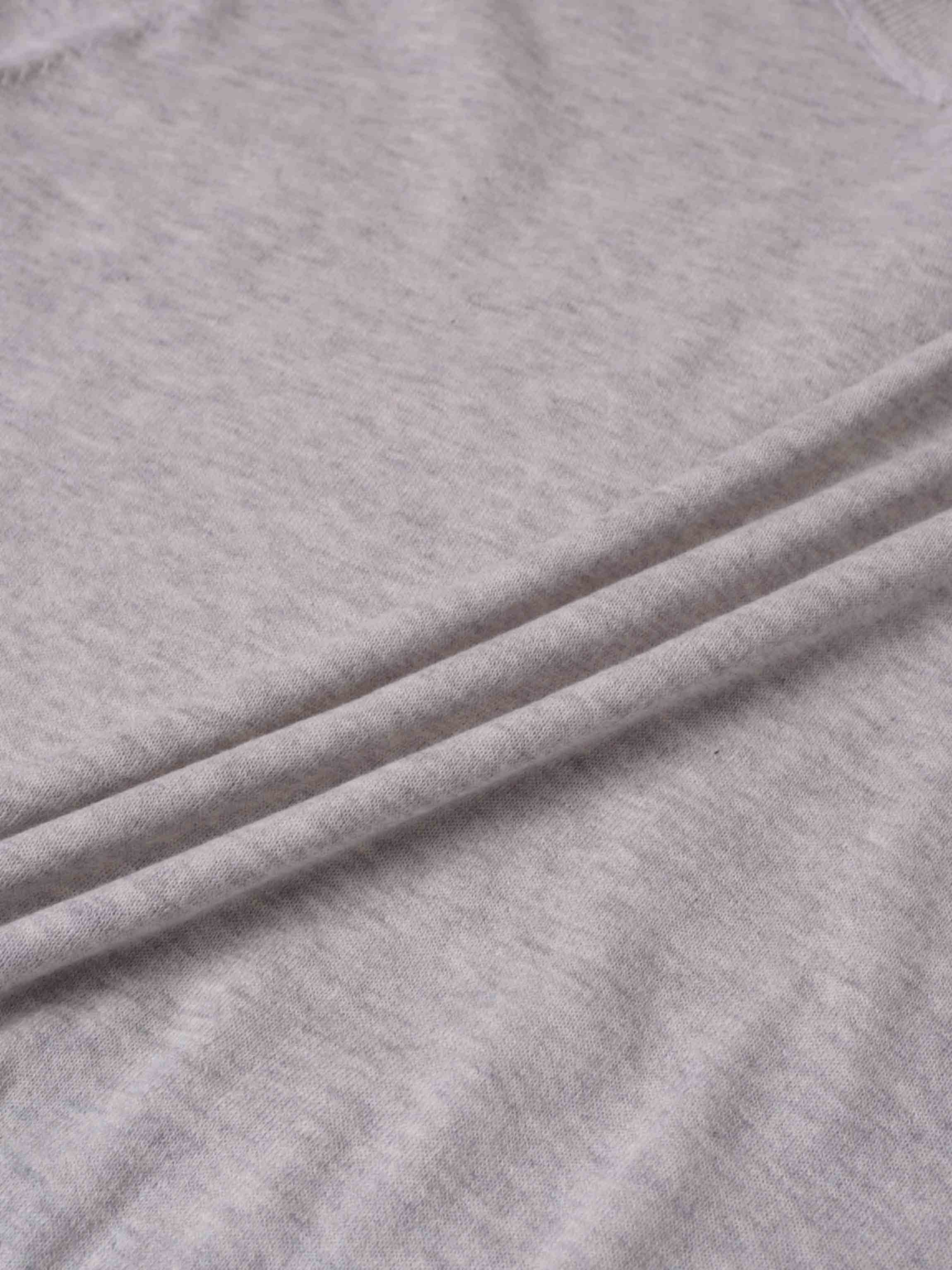 High V Lightweight Sweater-Heathered Grey