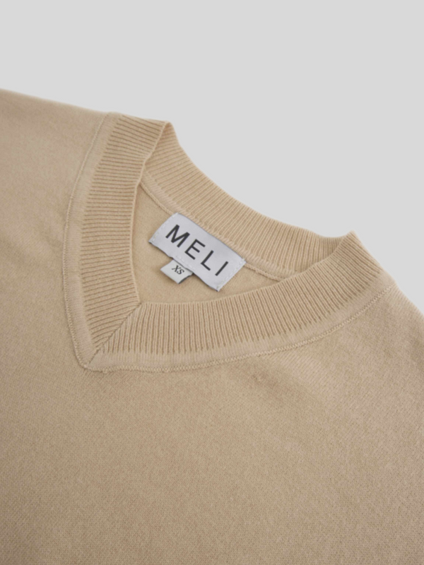 High V Lightweight Sweater-Sand