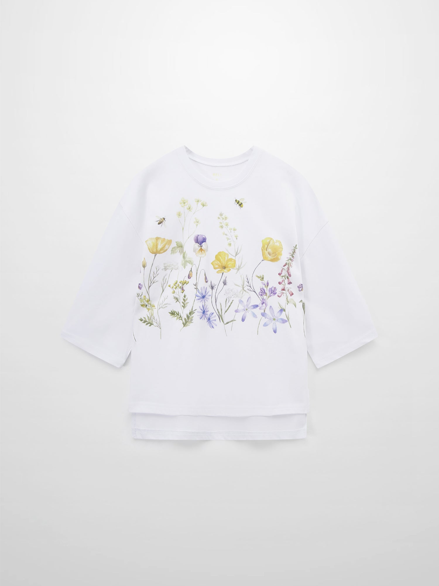 Oversized Printed Tee-Scattered Flowers