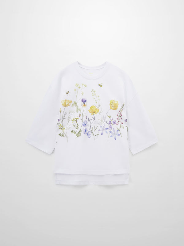 Oversized Printed Tee-Scattered Flowers