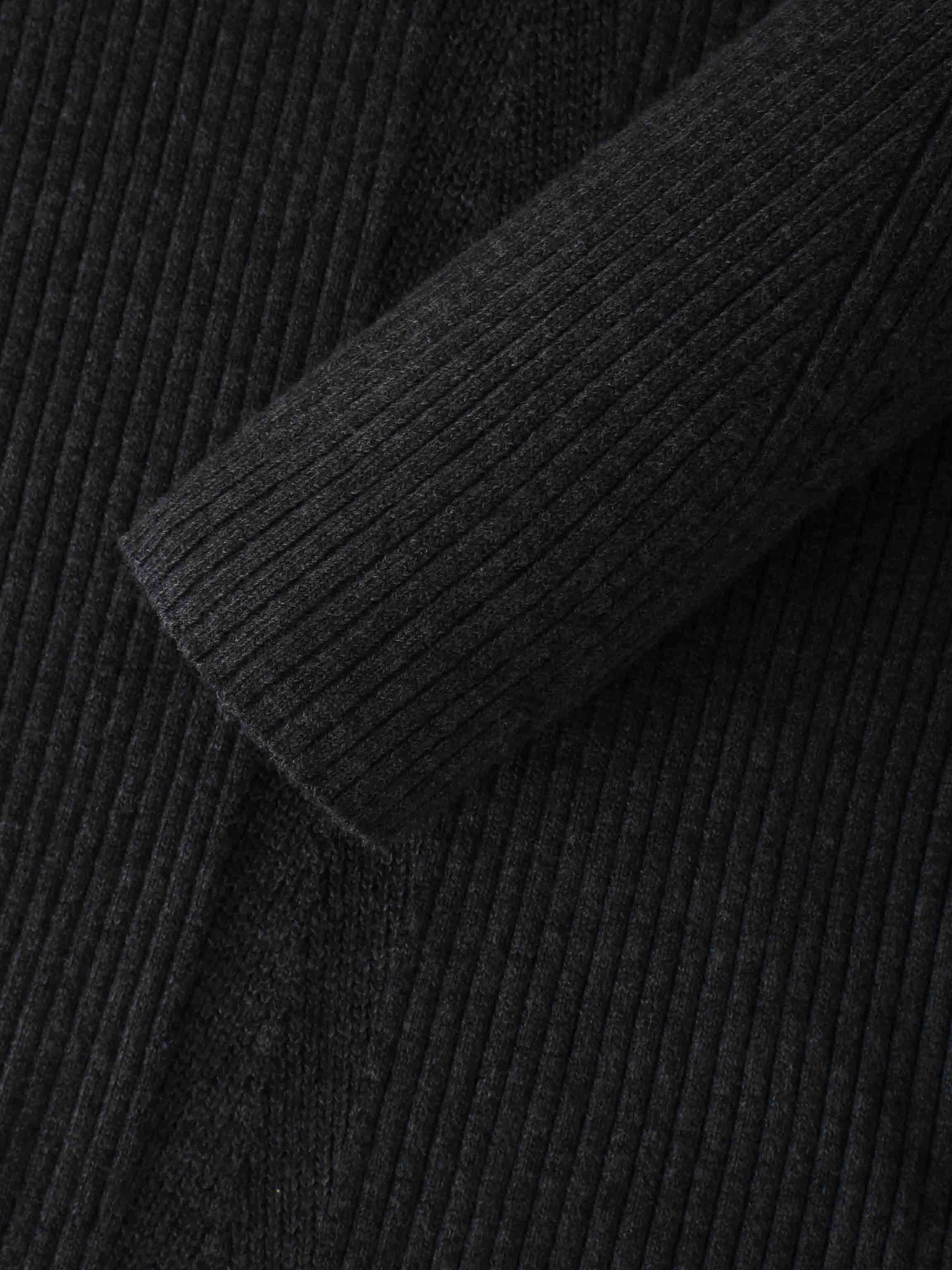 Center Design Sweater-Charcoal Grey