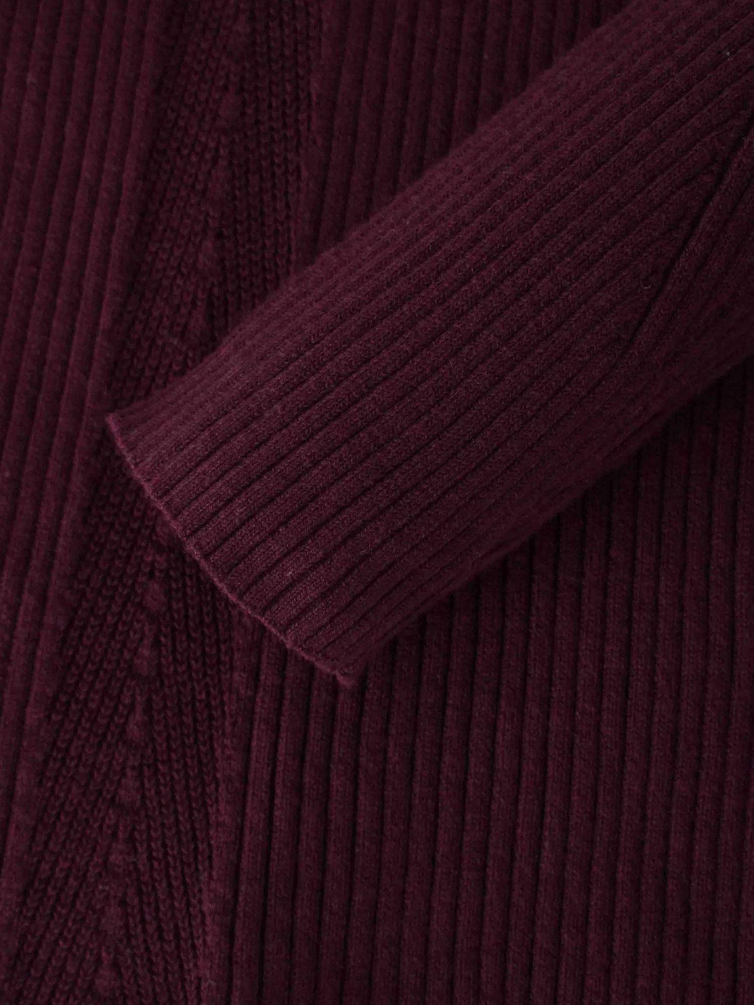 Center Design Sweater-Burgundy