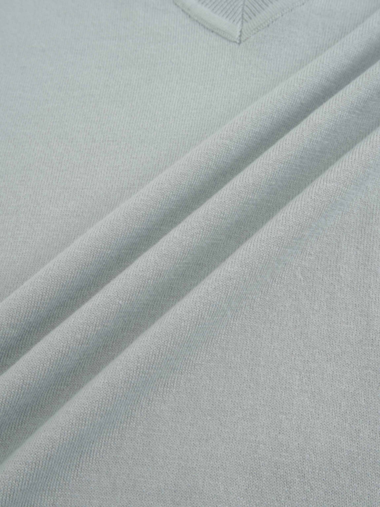 High V Lightweight Sweater-Ash Green