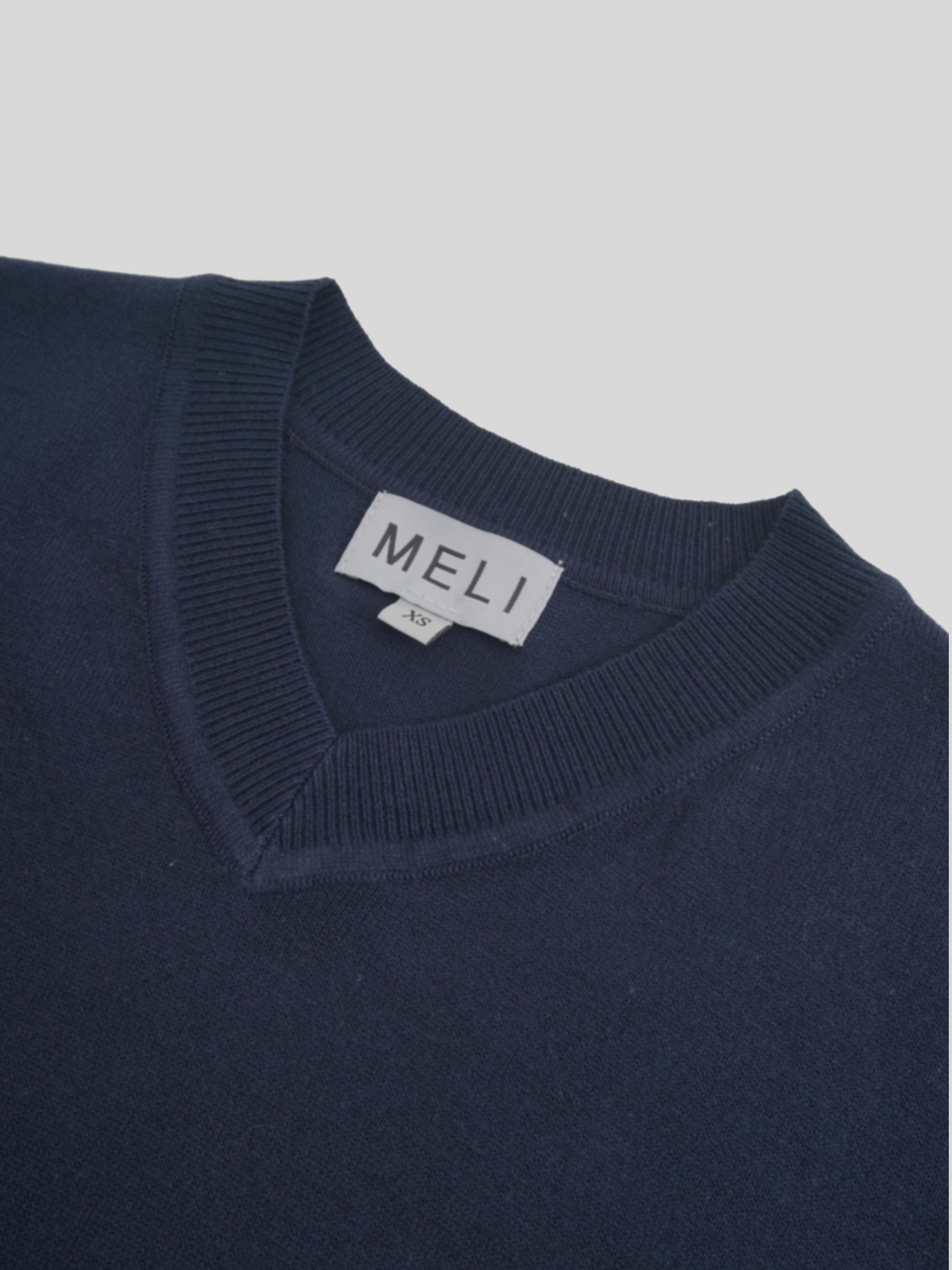 High V Lightweight Sweater-True Navy