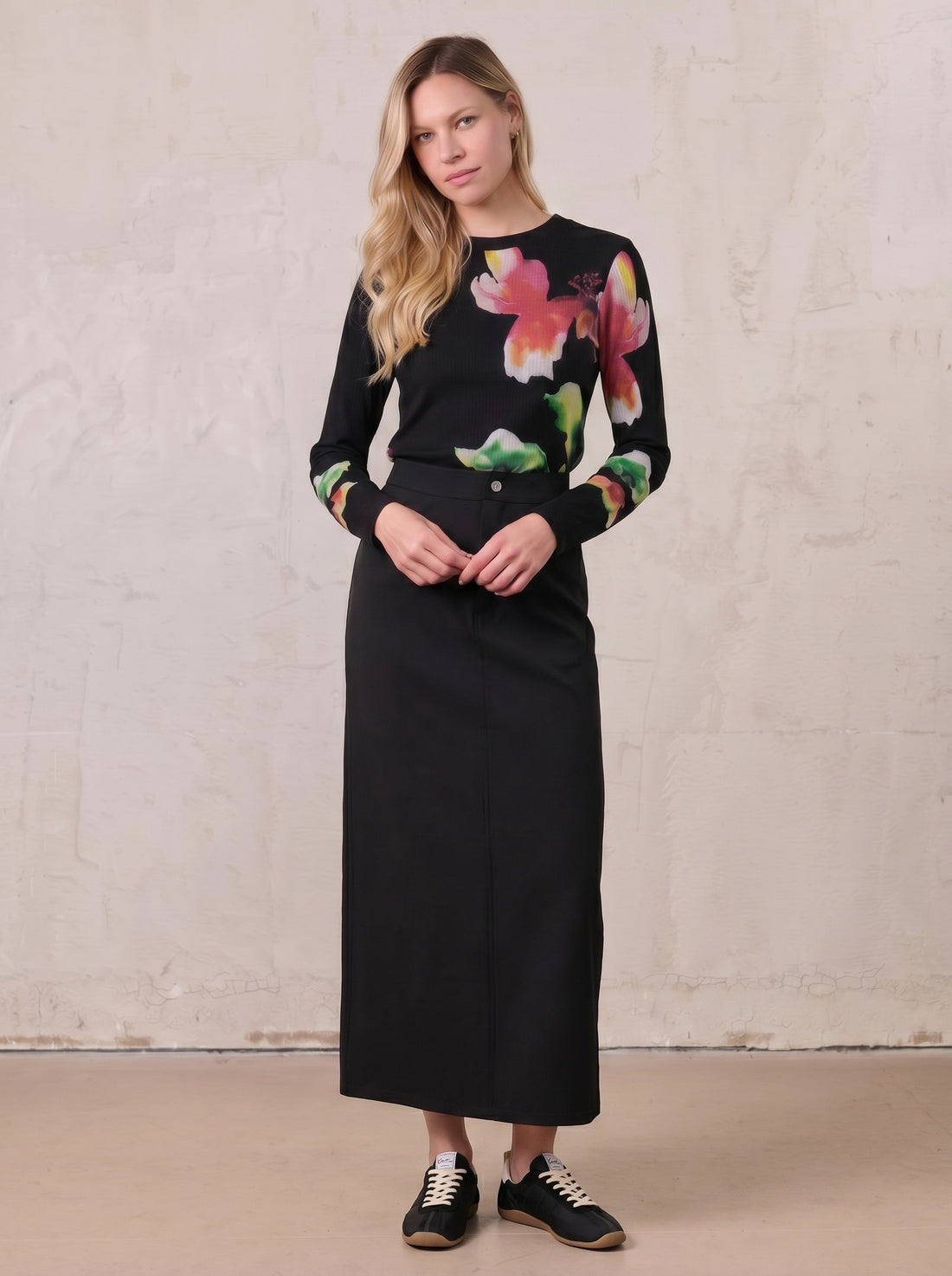 Straight Ponte Maxi Skirt-Black