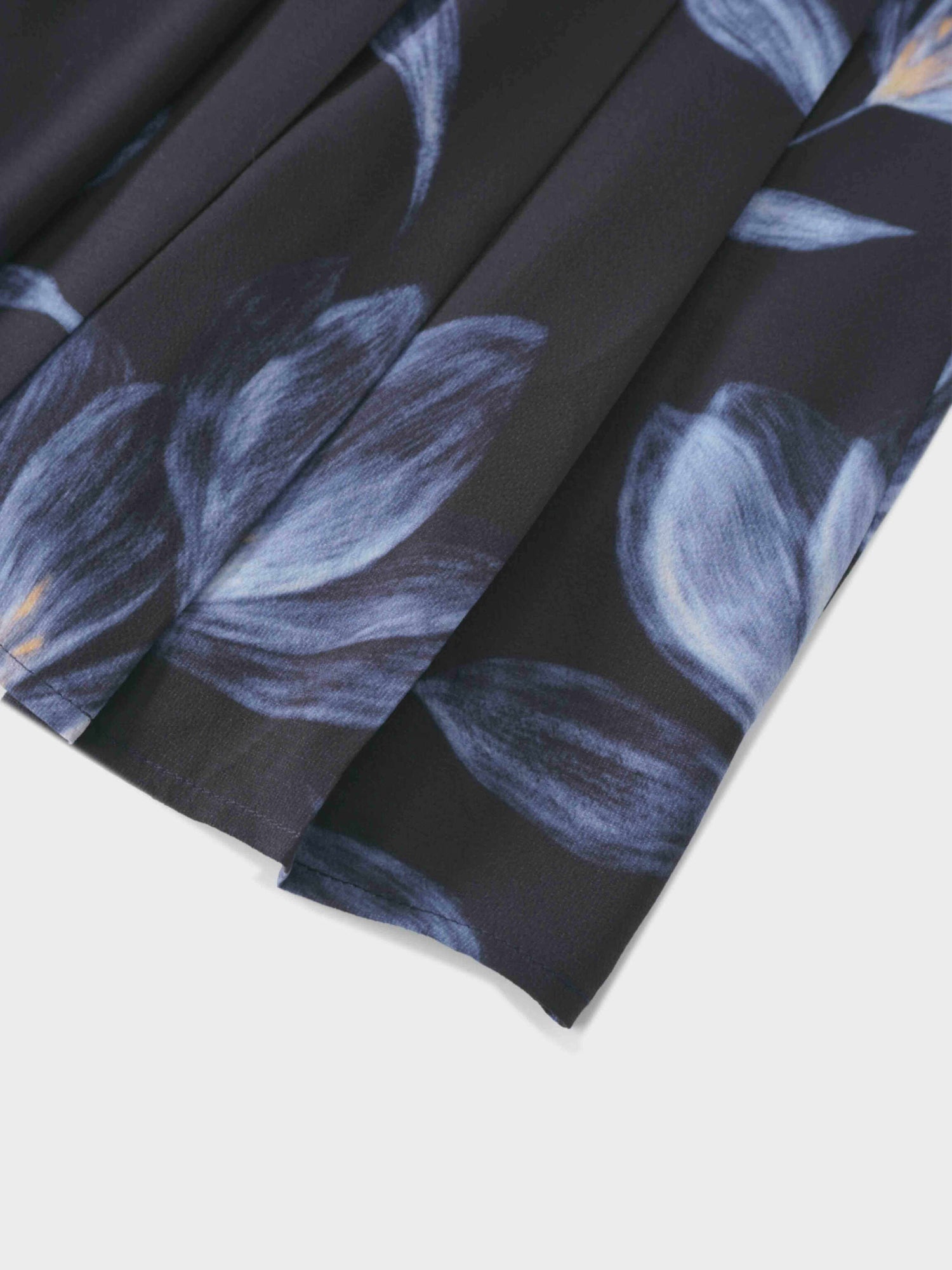Yoke Pleated Printed Skirt-Blue Floral
