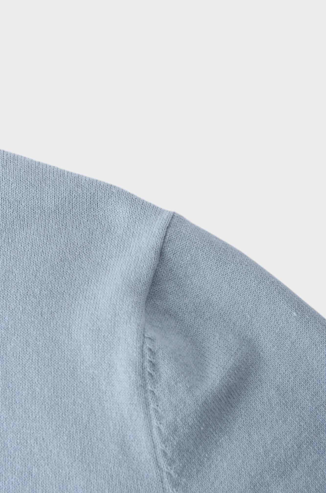 FLAT SHRUG-LIGHT BLUE