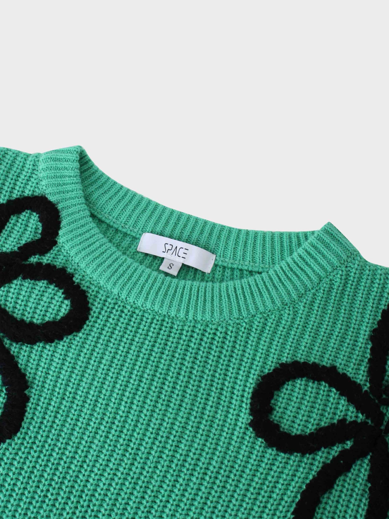 Flower Ribbon Sweater-Green/Black