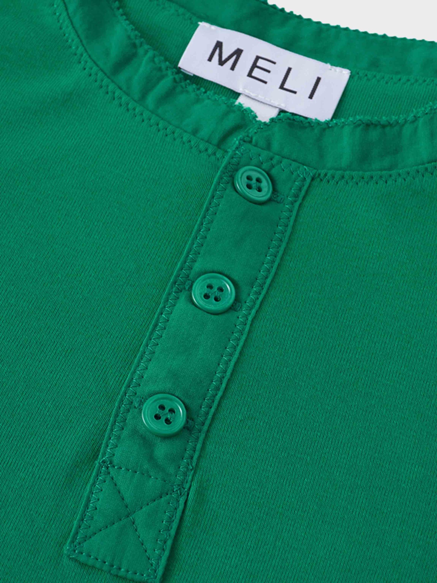 Trim Detail Henley-Kelley Green