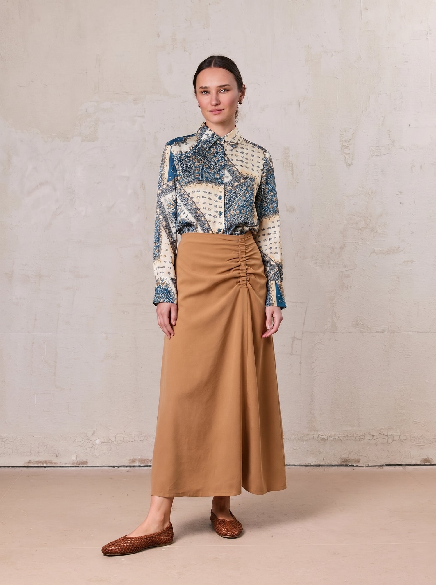 SIDE RUCHED SKIRT-TAN