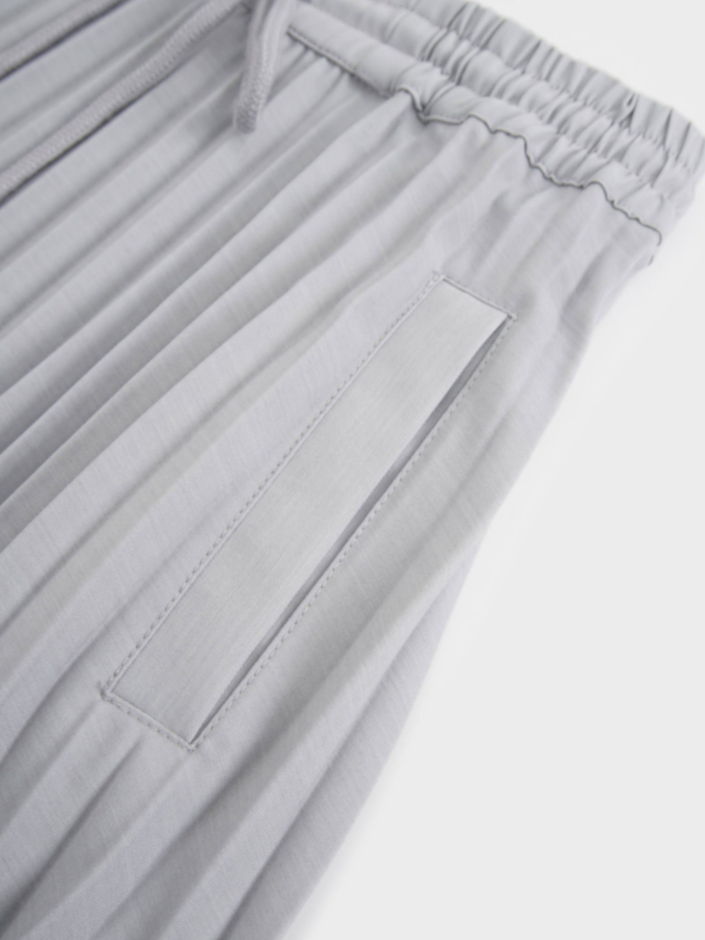 Elastic Waist Micro Pleat Skirt-Grey