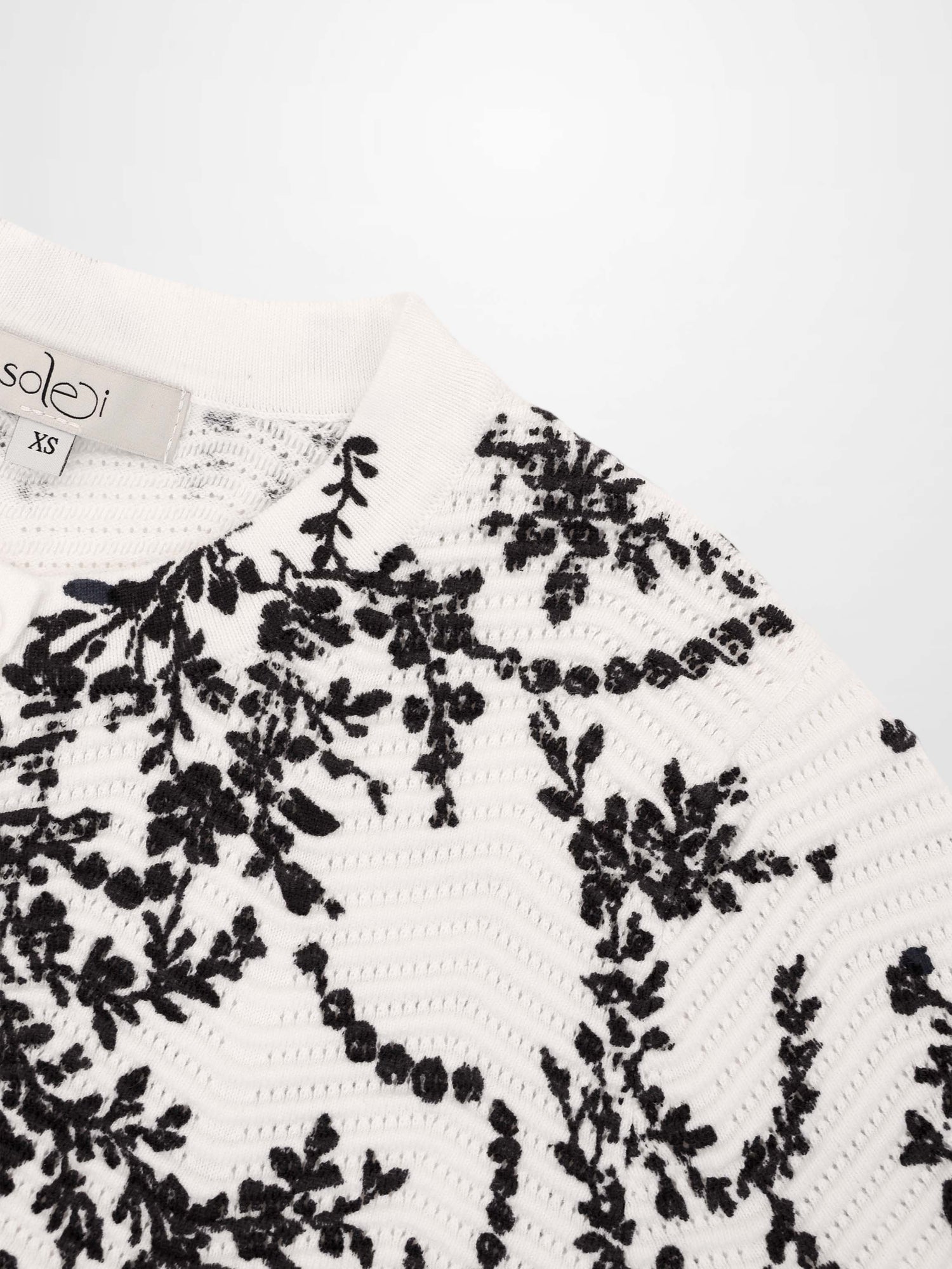 Printed Wave Cardigan-Scattered Vines