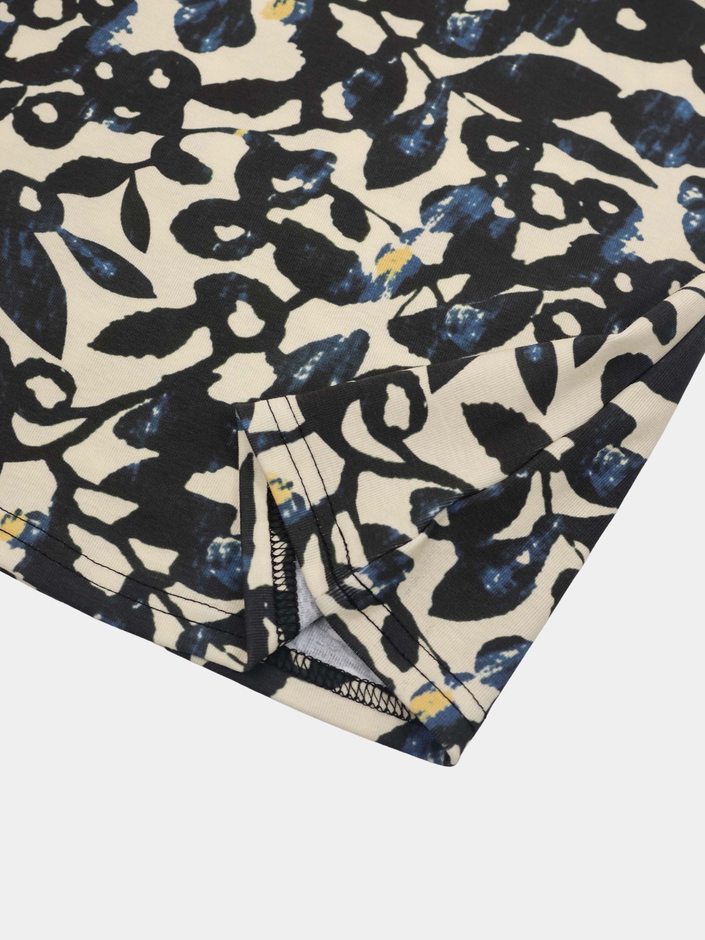 Basic Printed T-shirt-Black and Blue Mosaic