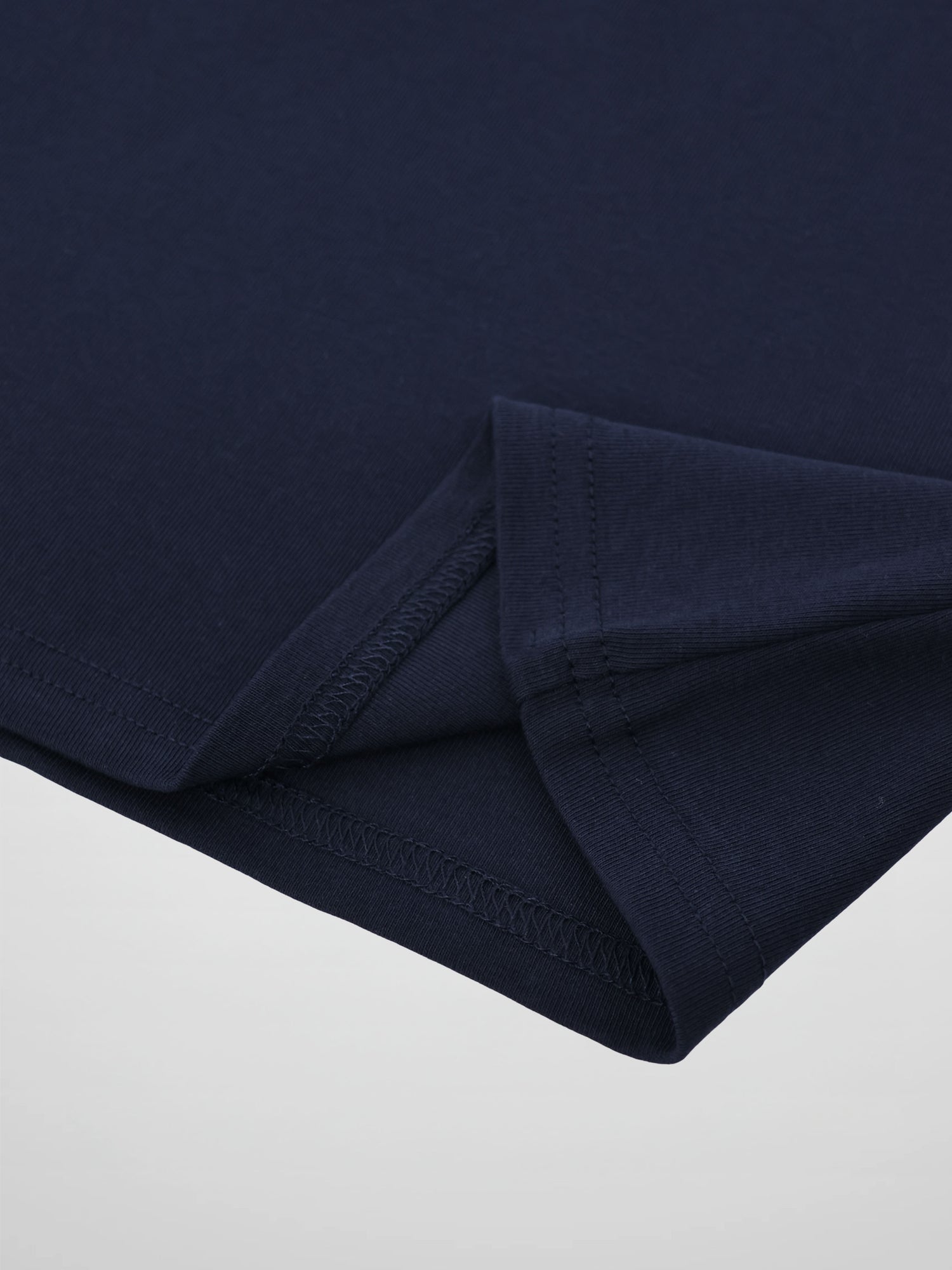 Collared High V T-Shirt-Navy