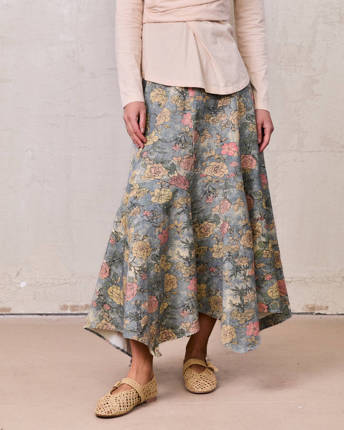 Asymmetrical Panel Skirt-Soft Floral