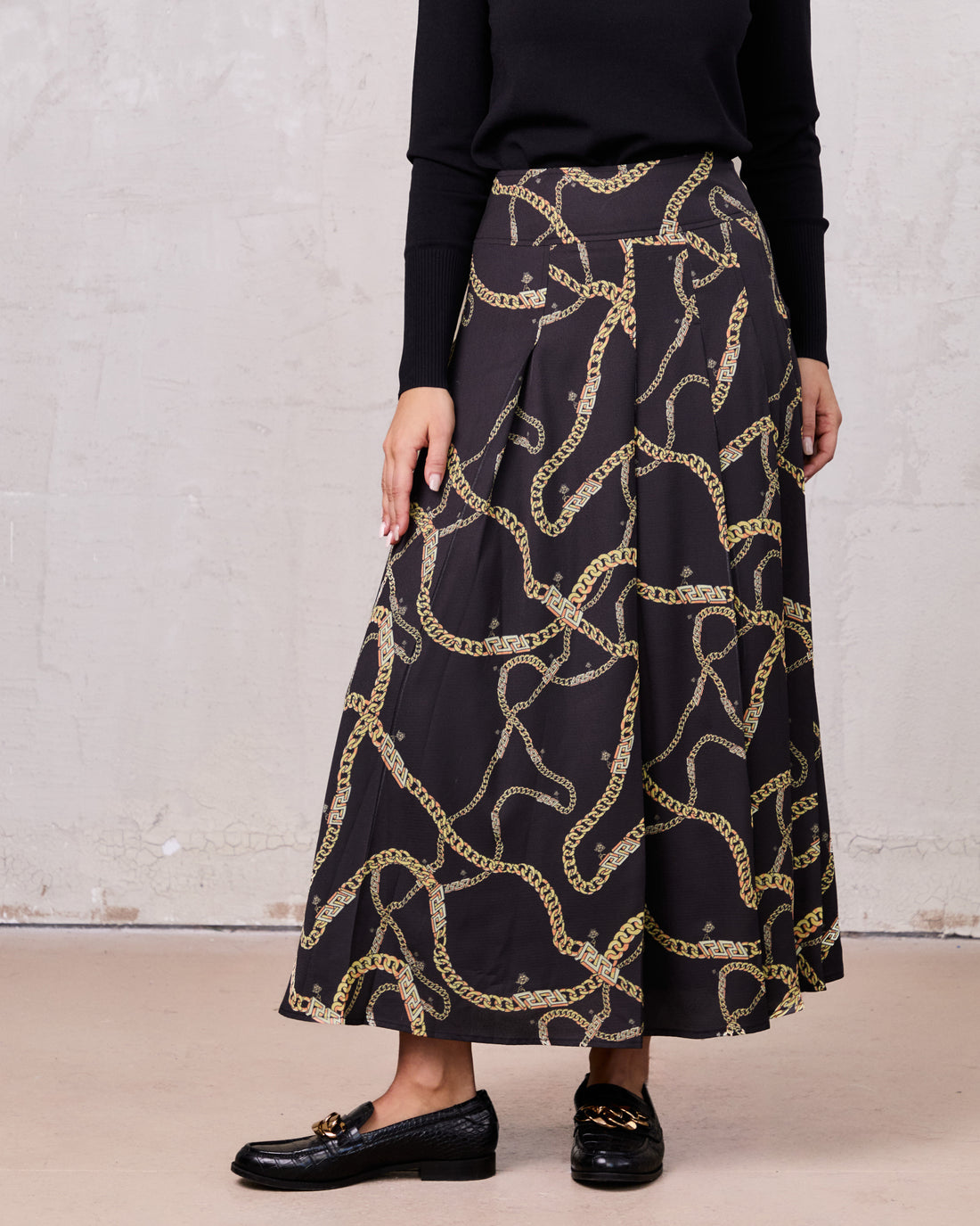 Print Yoke Pleated Skirt-Gold Chains