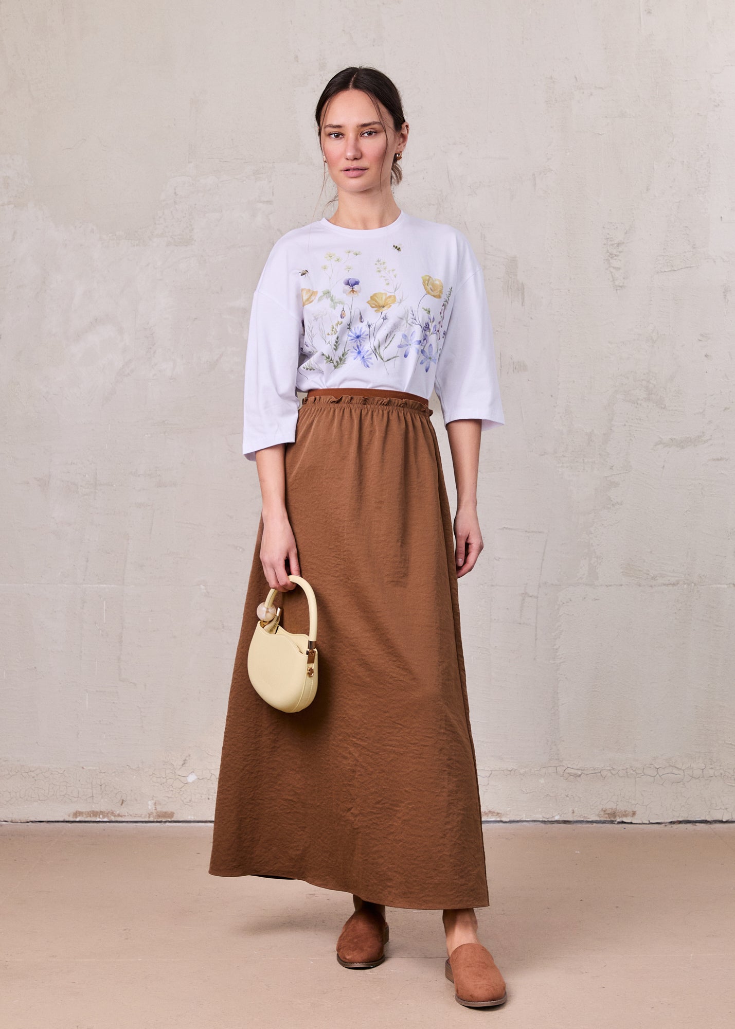 Elastic Waist Ruffle Skirt-Brown