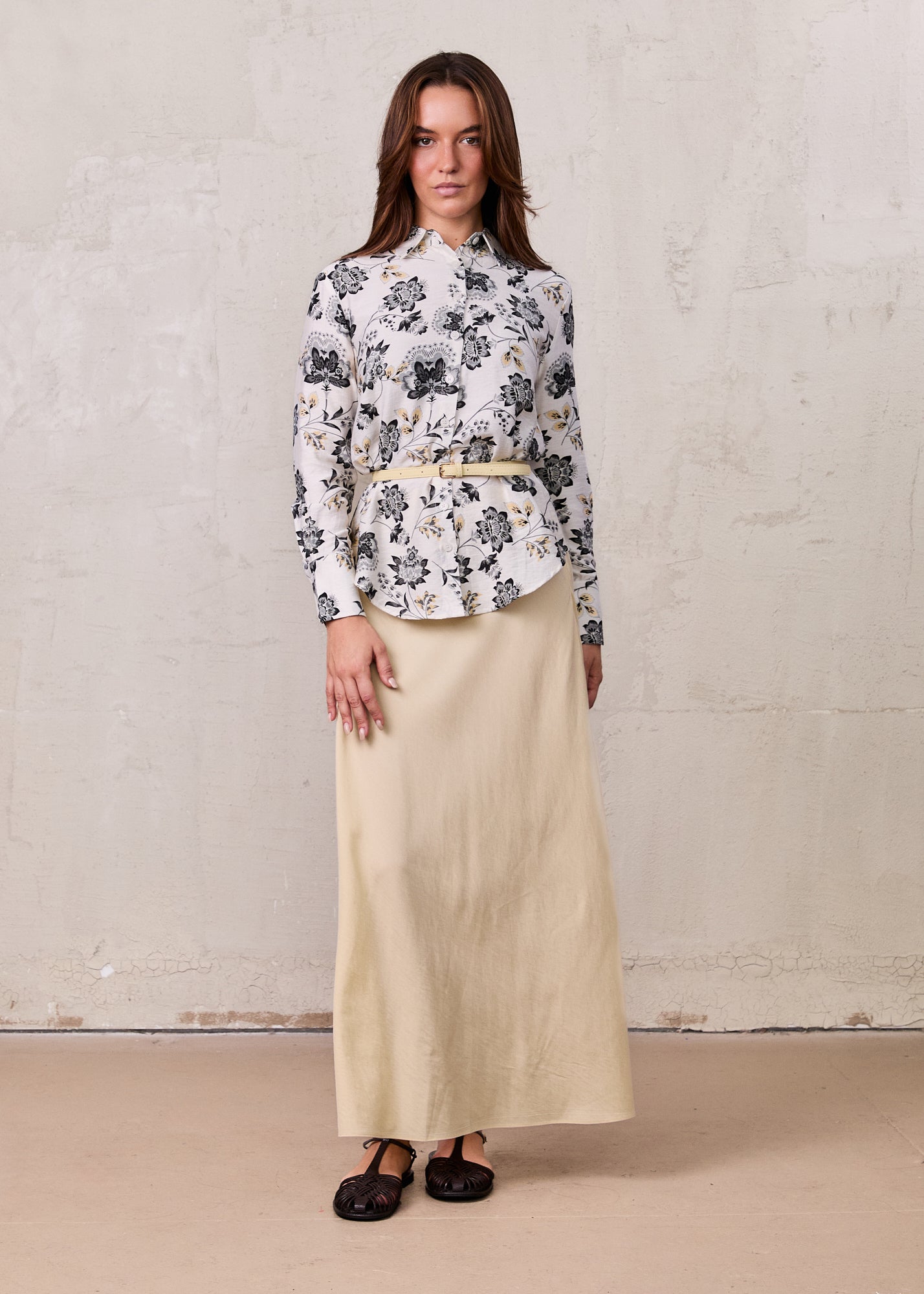 Button Down Collared Blouse-Black/White Floral