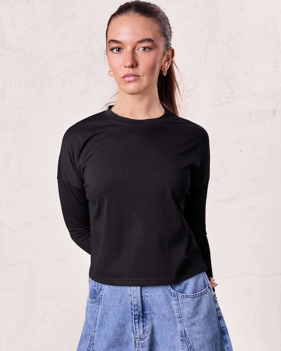 Cropped Boxy Tee-Black