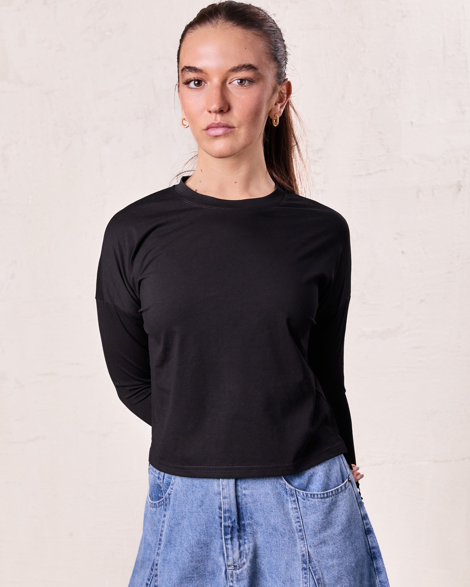 Cropped Boxy Tee-Black