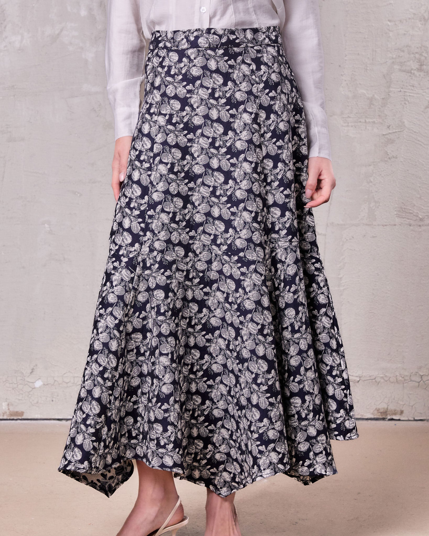 The Olivia Skirt-Black/White Floral