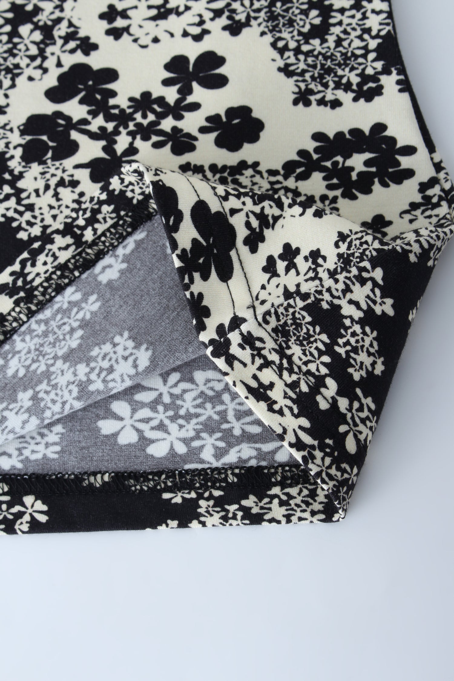 Printed Modal Tee-Black/Ivory Floral