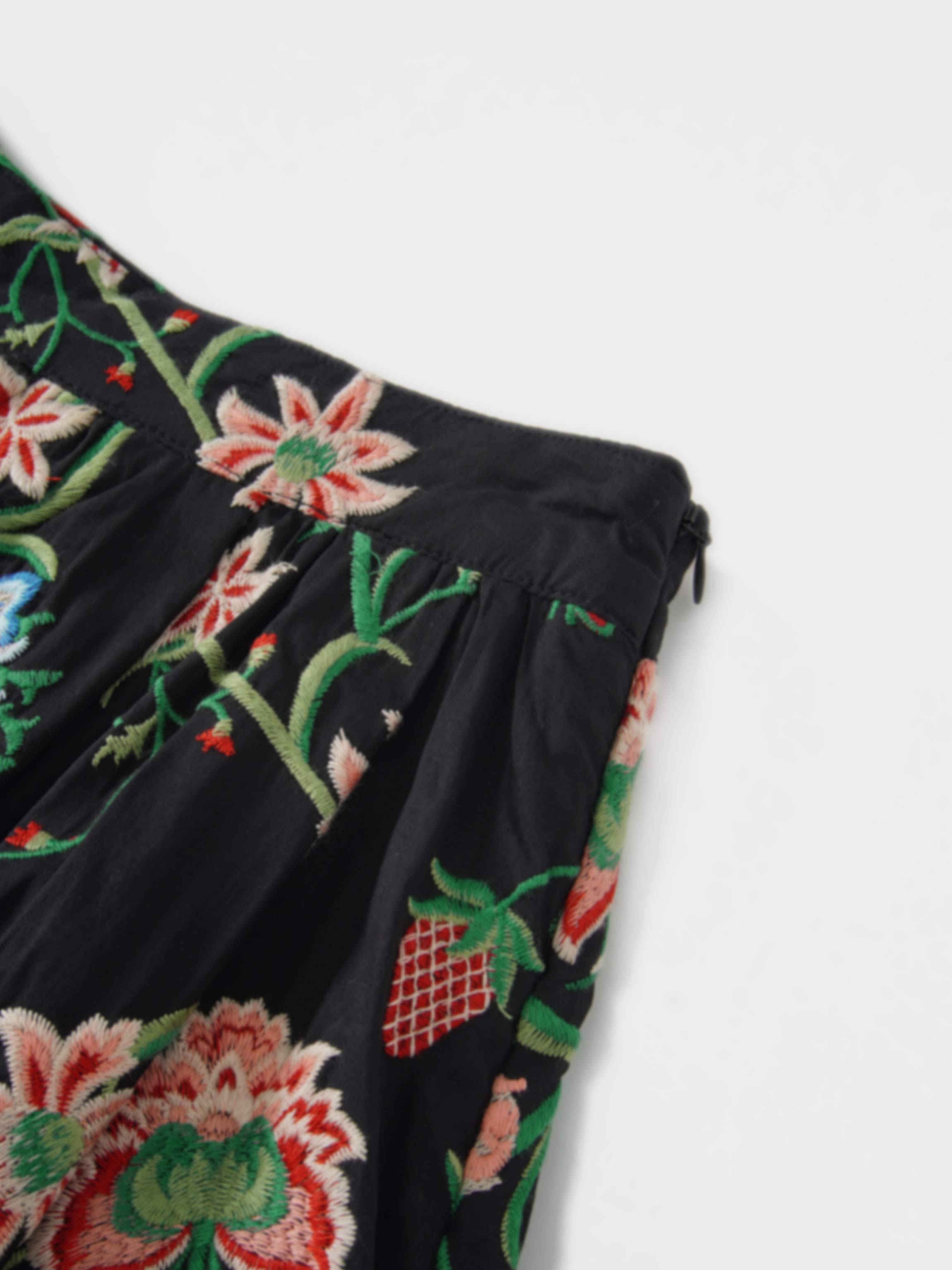 Embroidered Waisted Skirt-Black