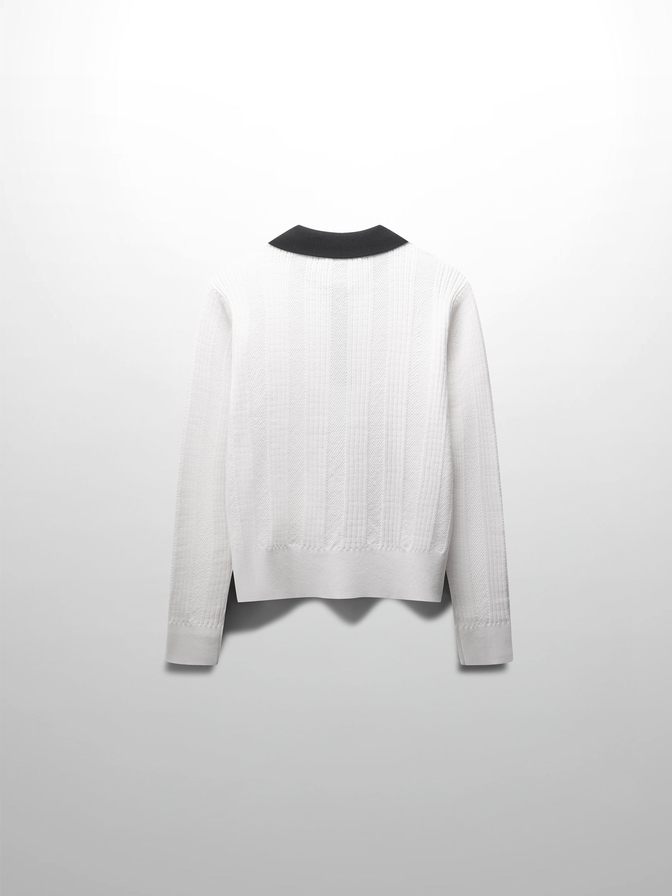 Knit Detail Collar Sweater-White/Black