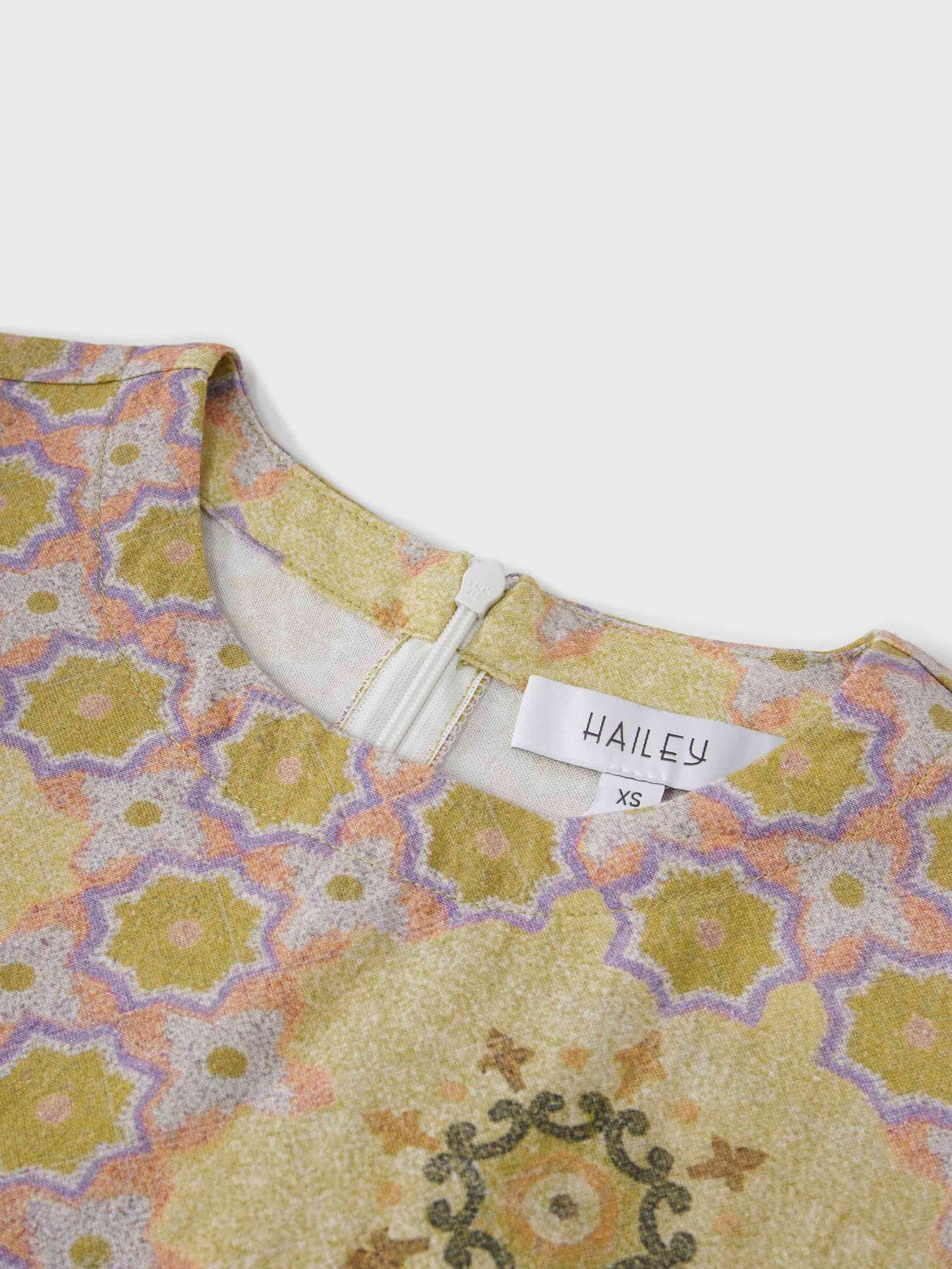 Linen Blend Crop Swing Top-Geometric