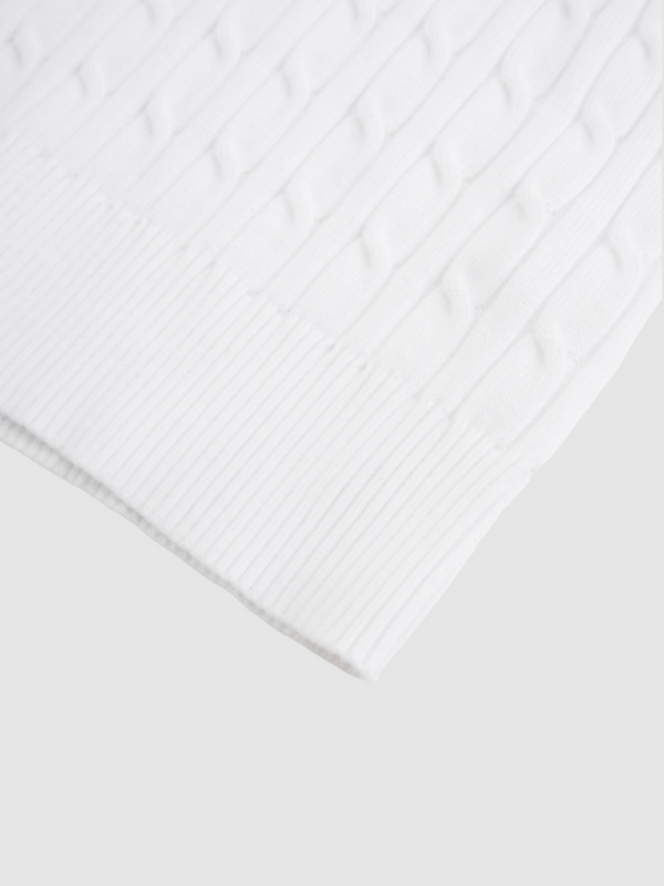 Crew Neck Cable Sweater-White