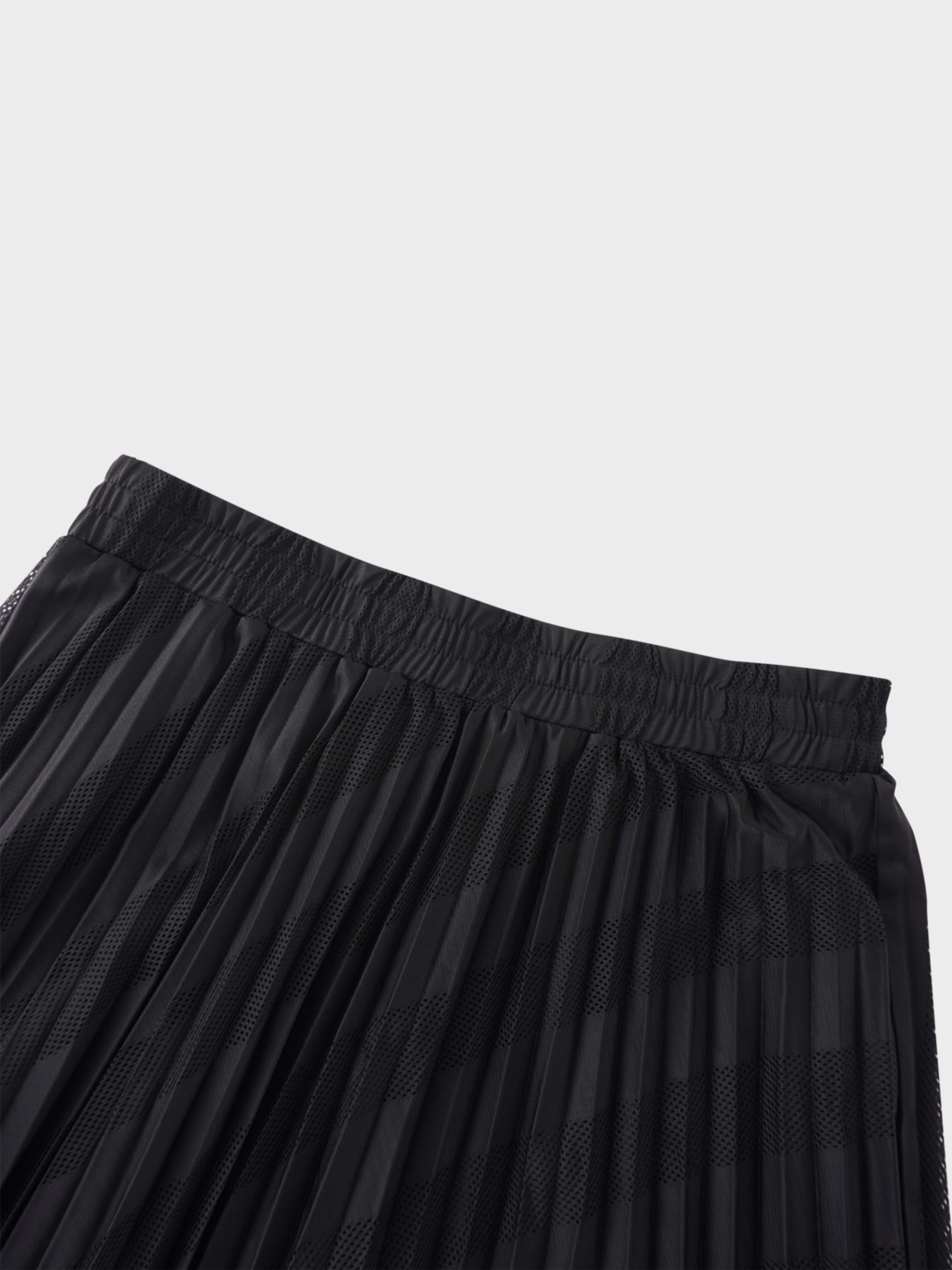 Perforated Pleated Skirt-Black