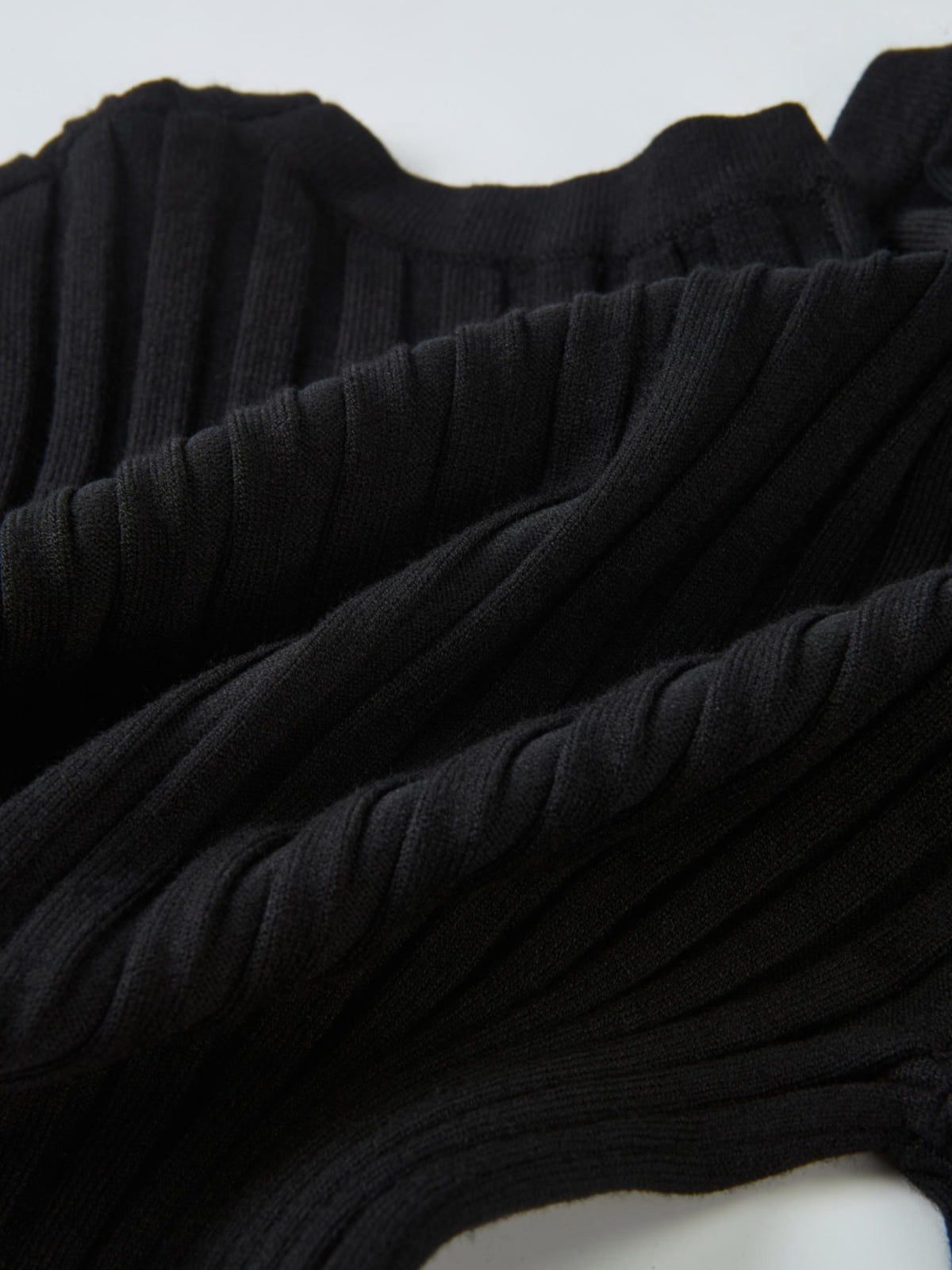 Ribbed Crew Neck Sweater - Black