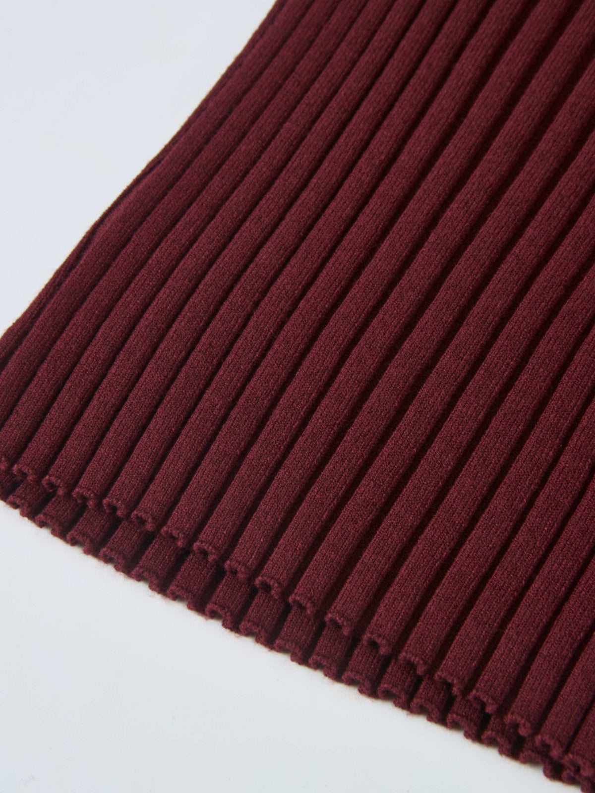 Ribbed Crew Neck Sweater - Burgundy