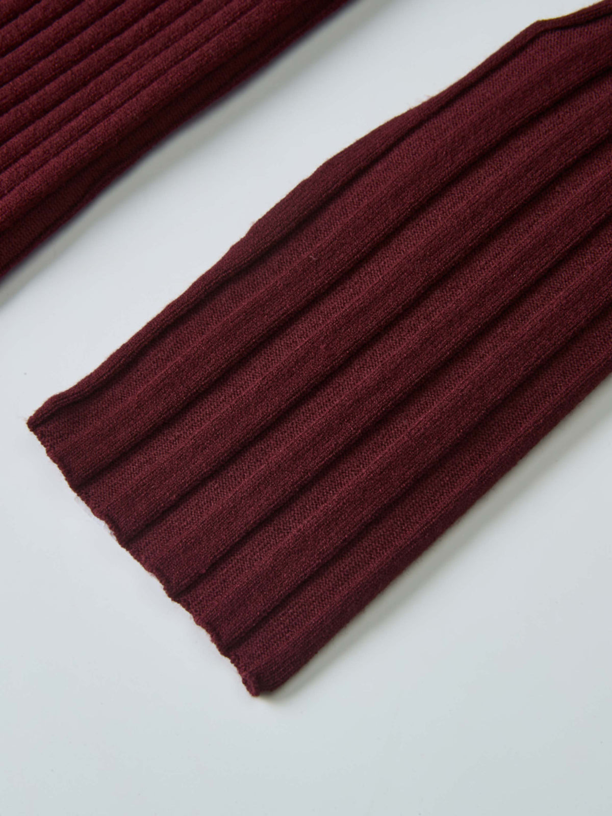 Ribbed Crew Neck Sweater - Burgundy