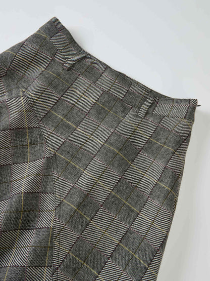 Curved Seam Full Skirt - Boxed Plaid