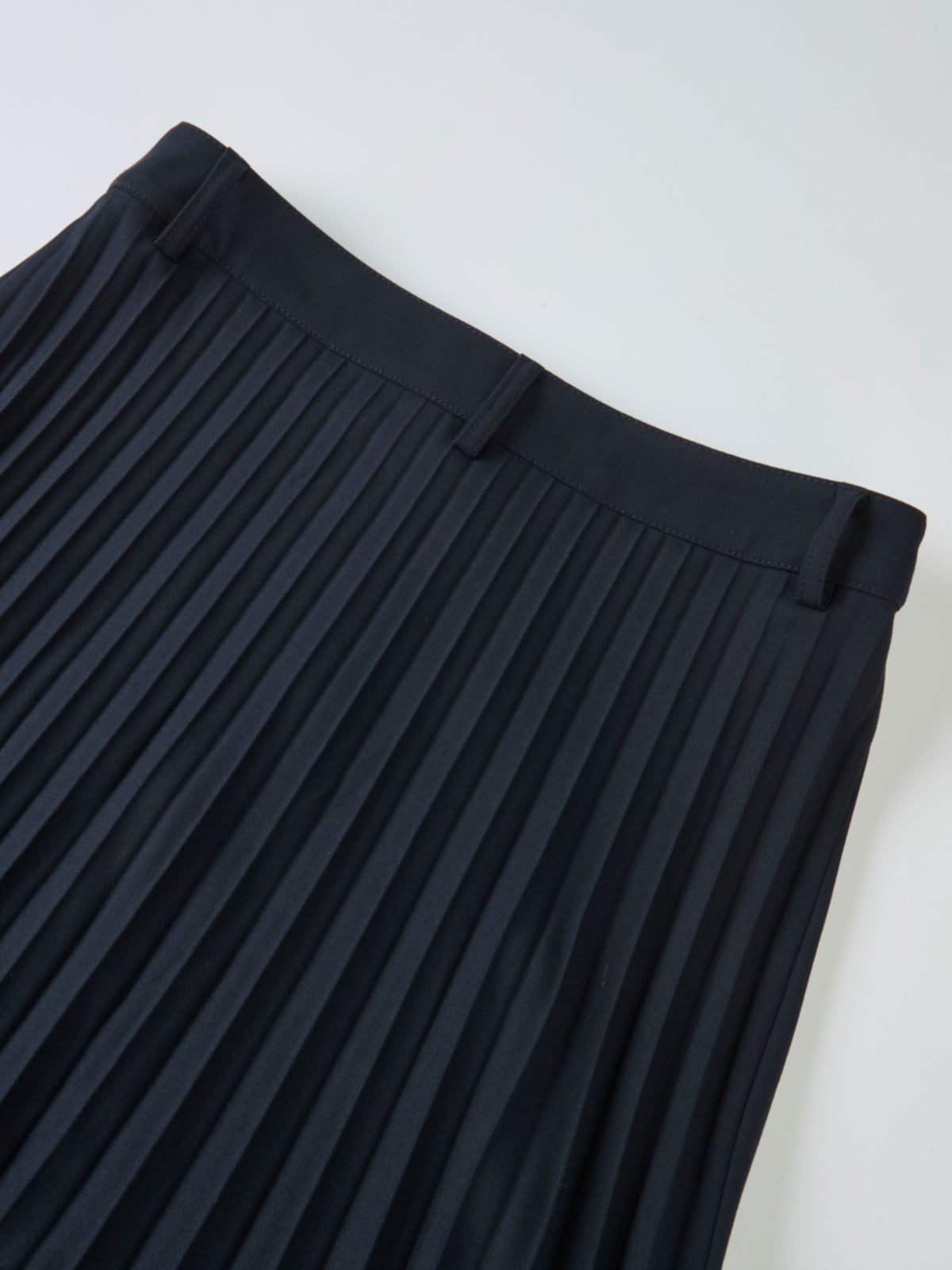 Pleat Back Skirt - Navy