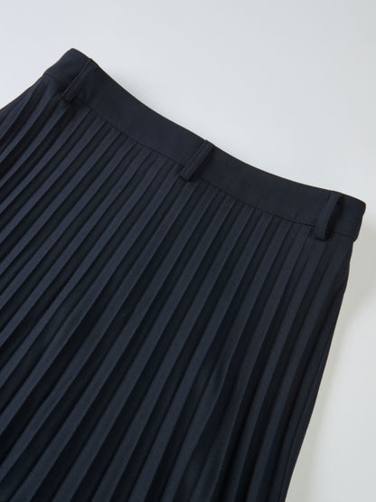 Pleat Back Skirt - Navy