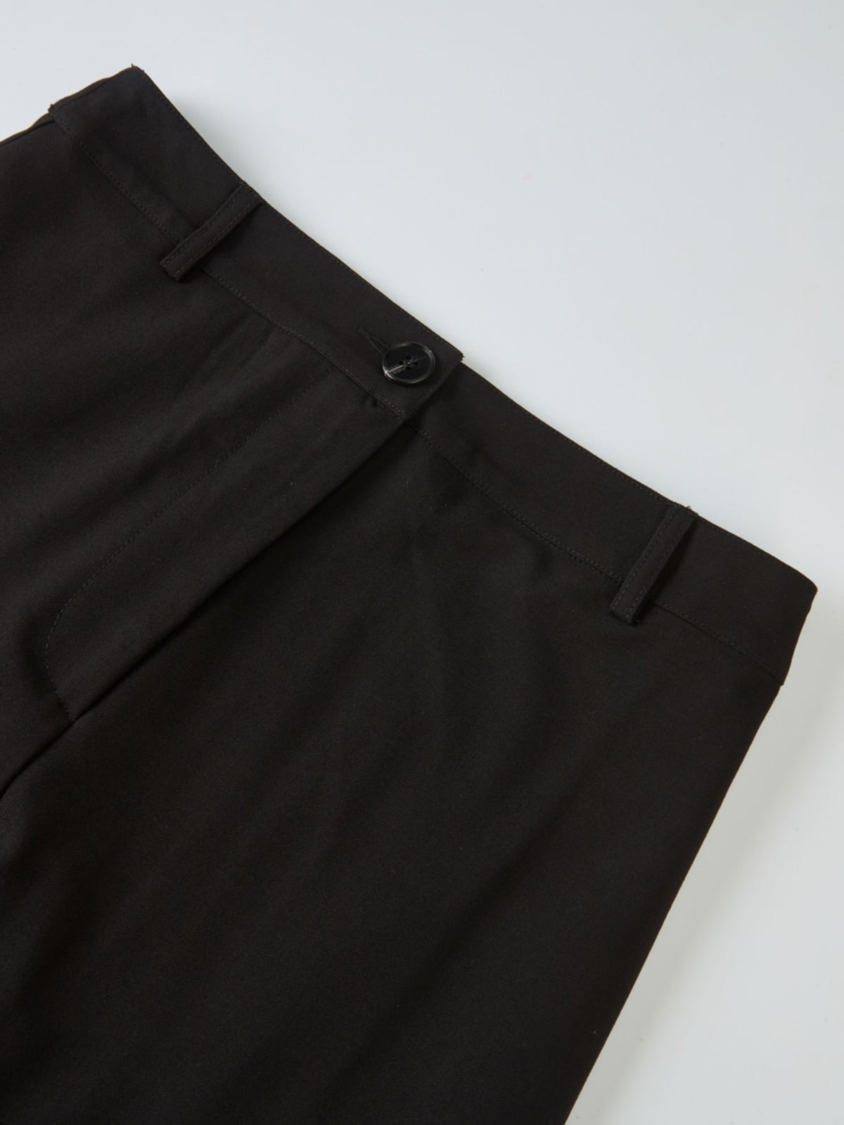 Pleat Back Skirt - Black