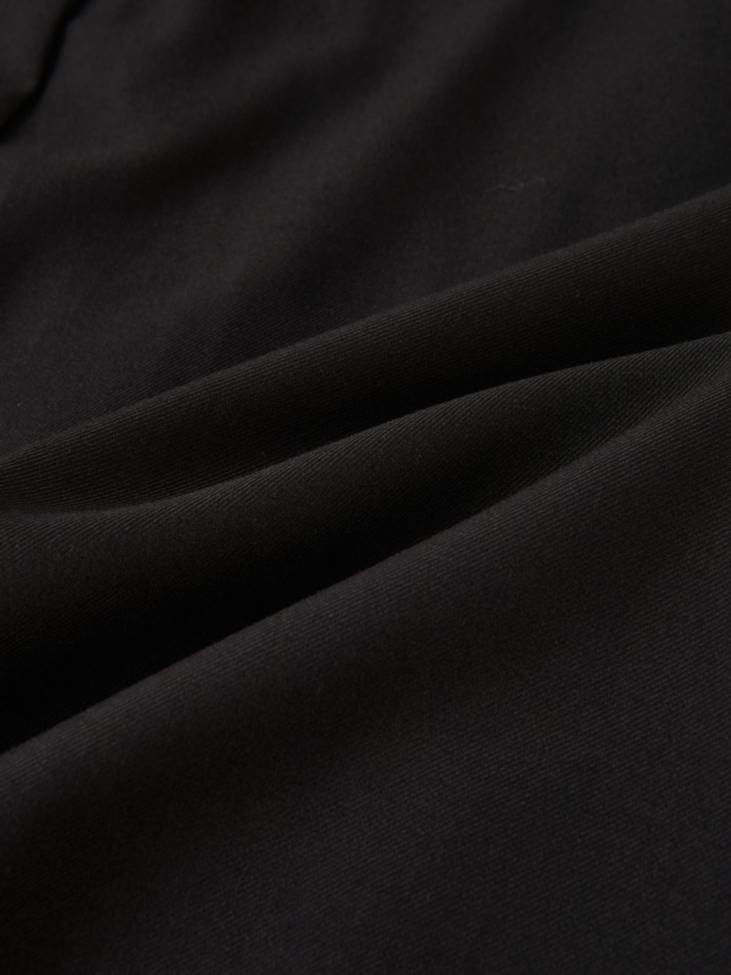 Pleat Back Skirt - Black