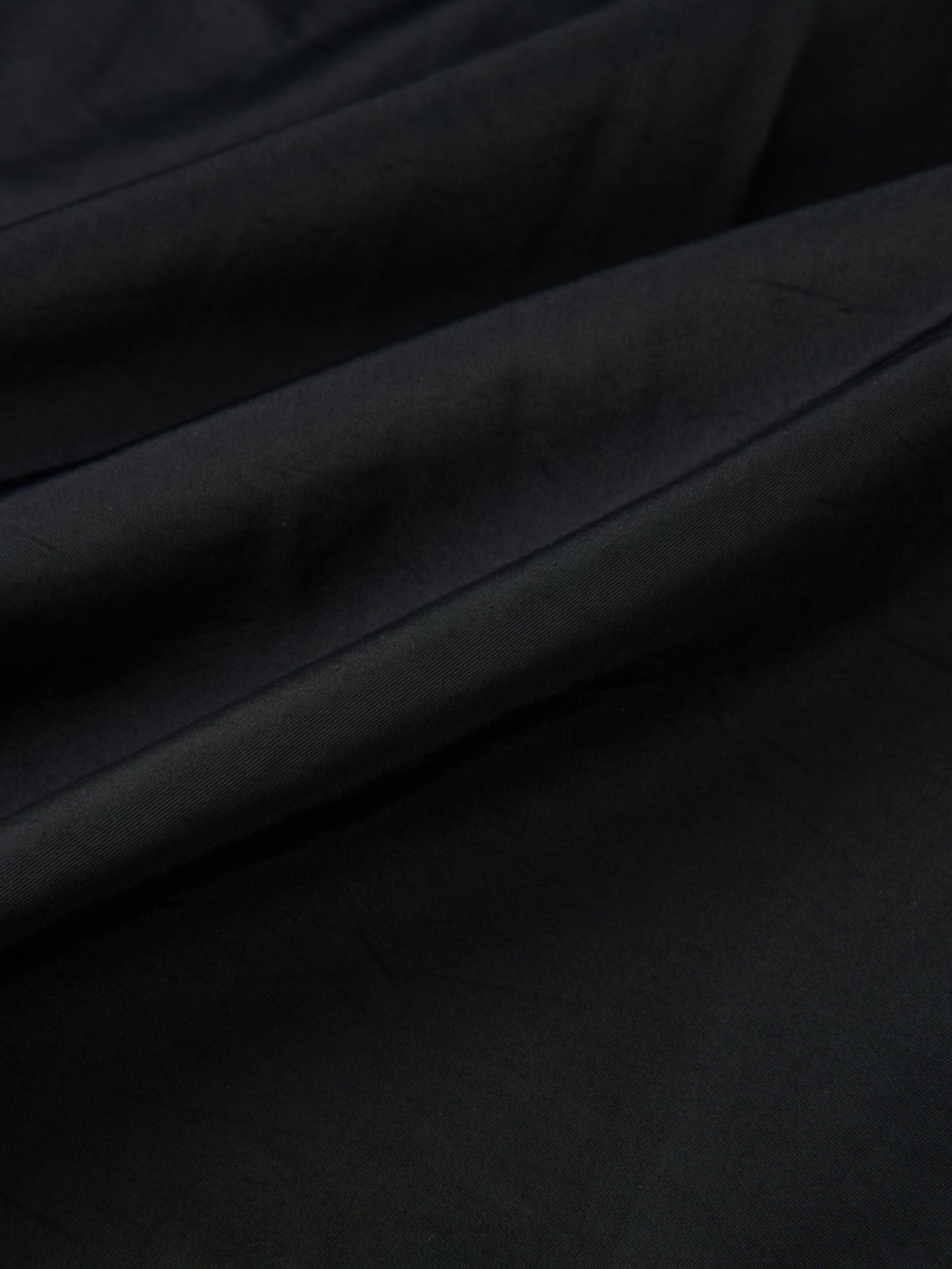 Elastic Waist Taffeta Skirt - Black