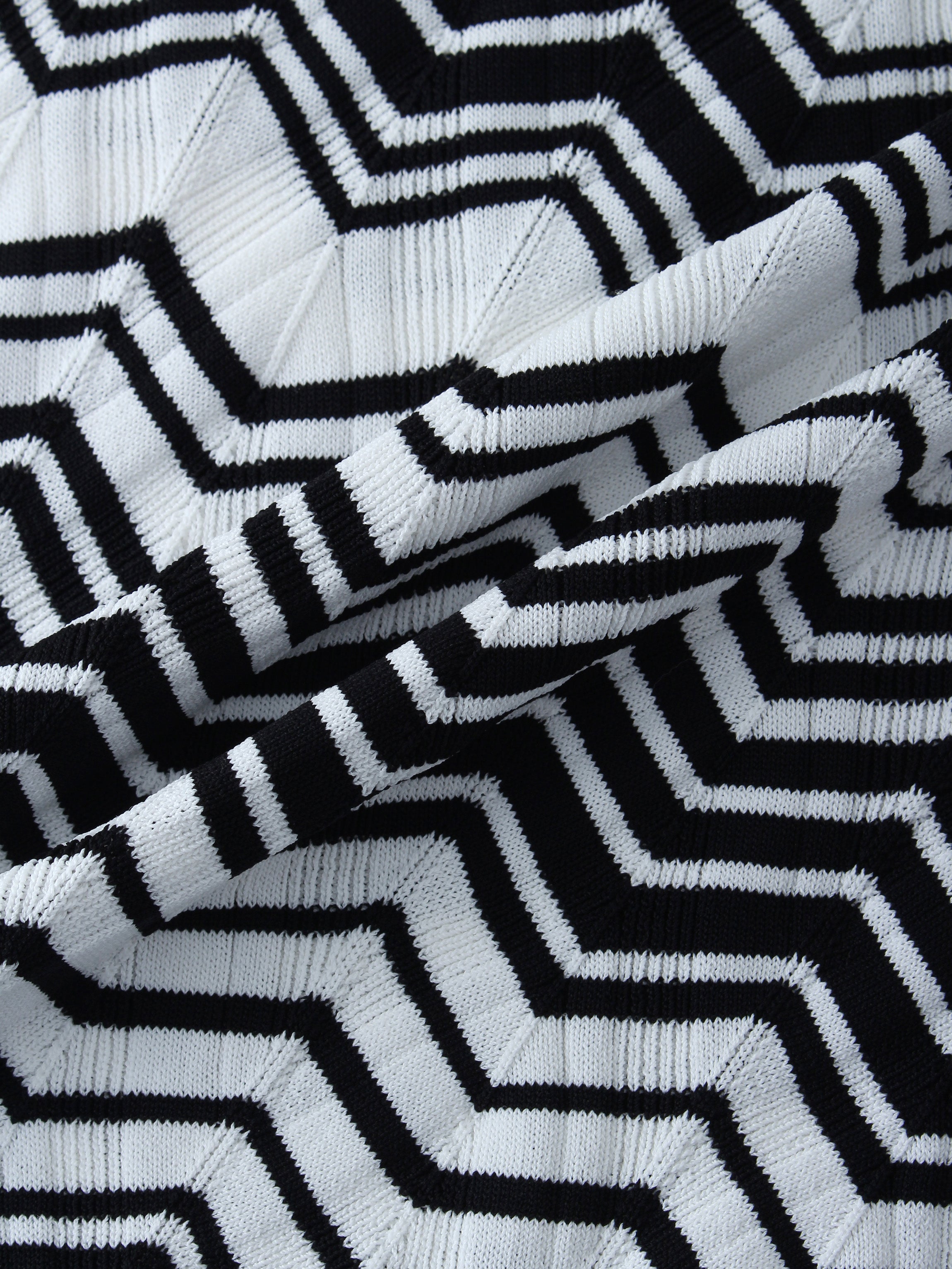 Wave Stripe Sweater-Black/White