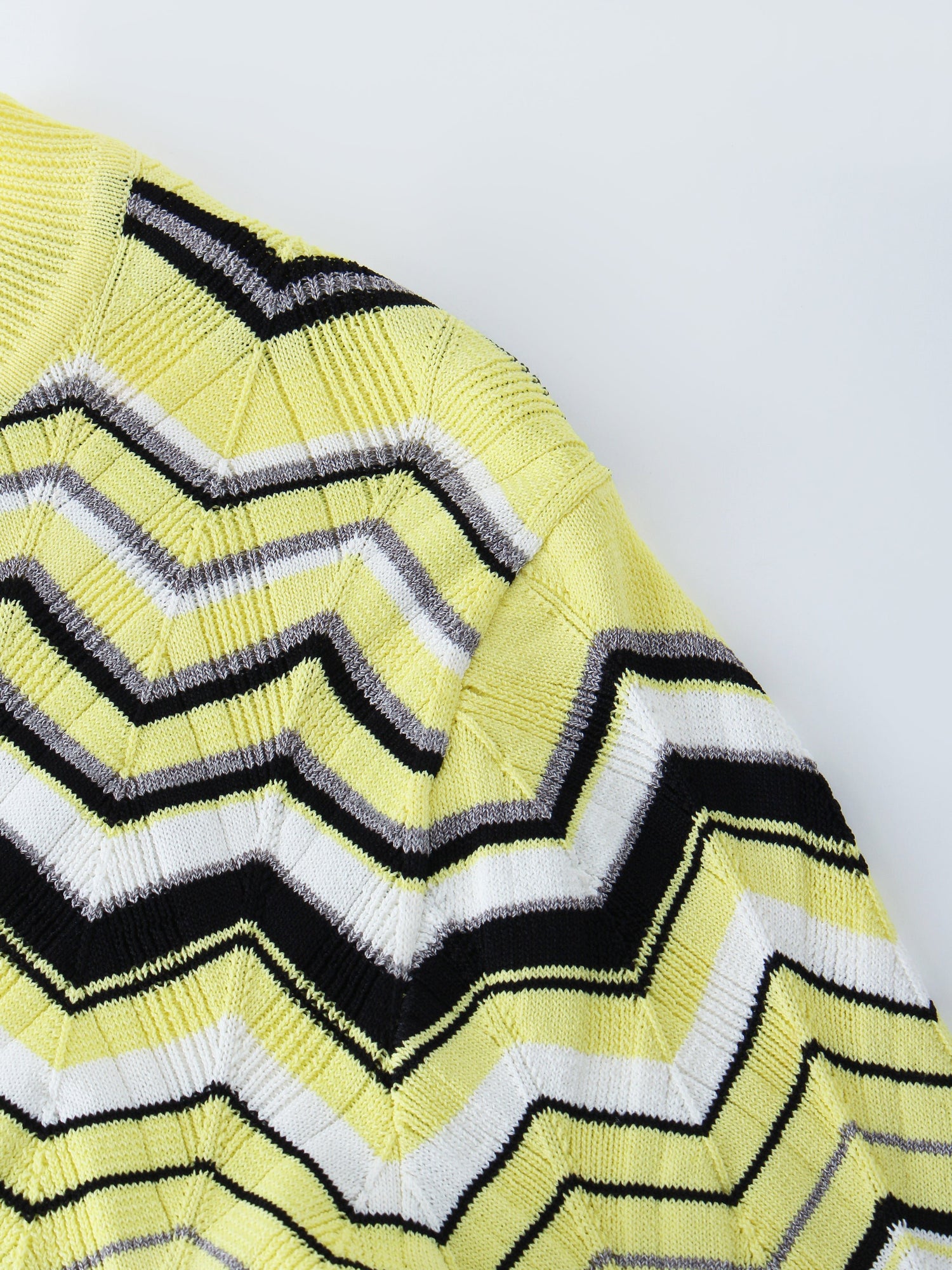 Wave Stripe Sweater-Yellow/Black