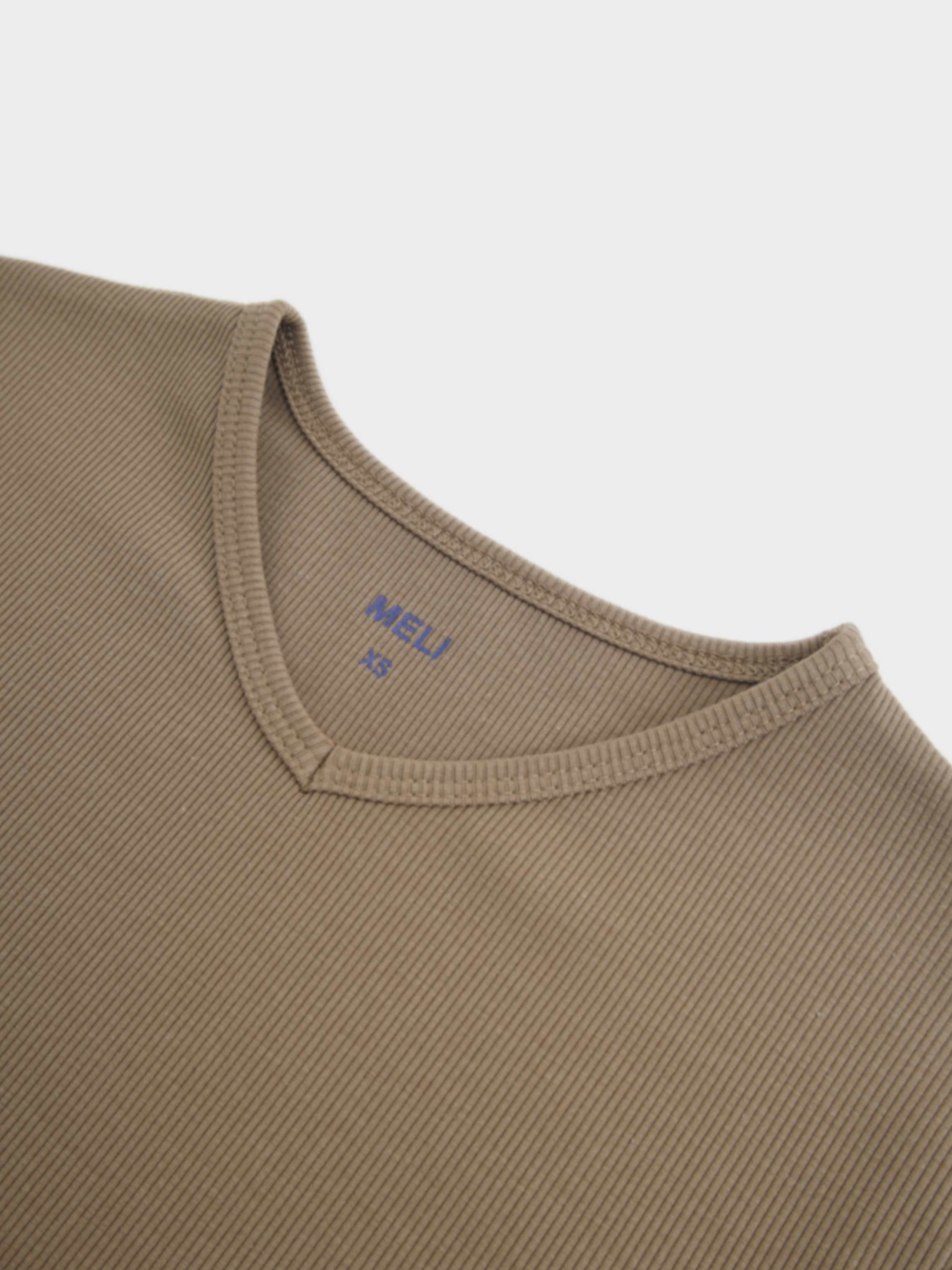 Soft Ribbed High V Tee-Mocha Mousse