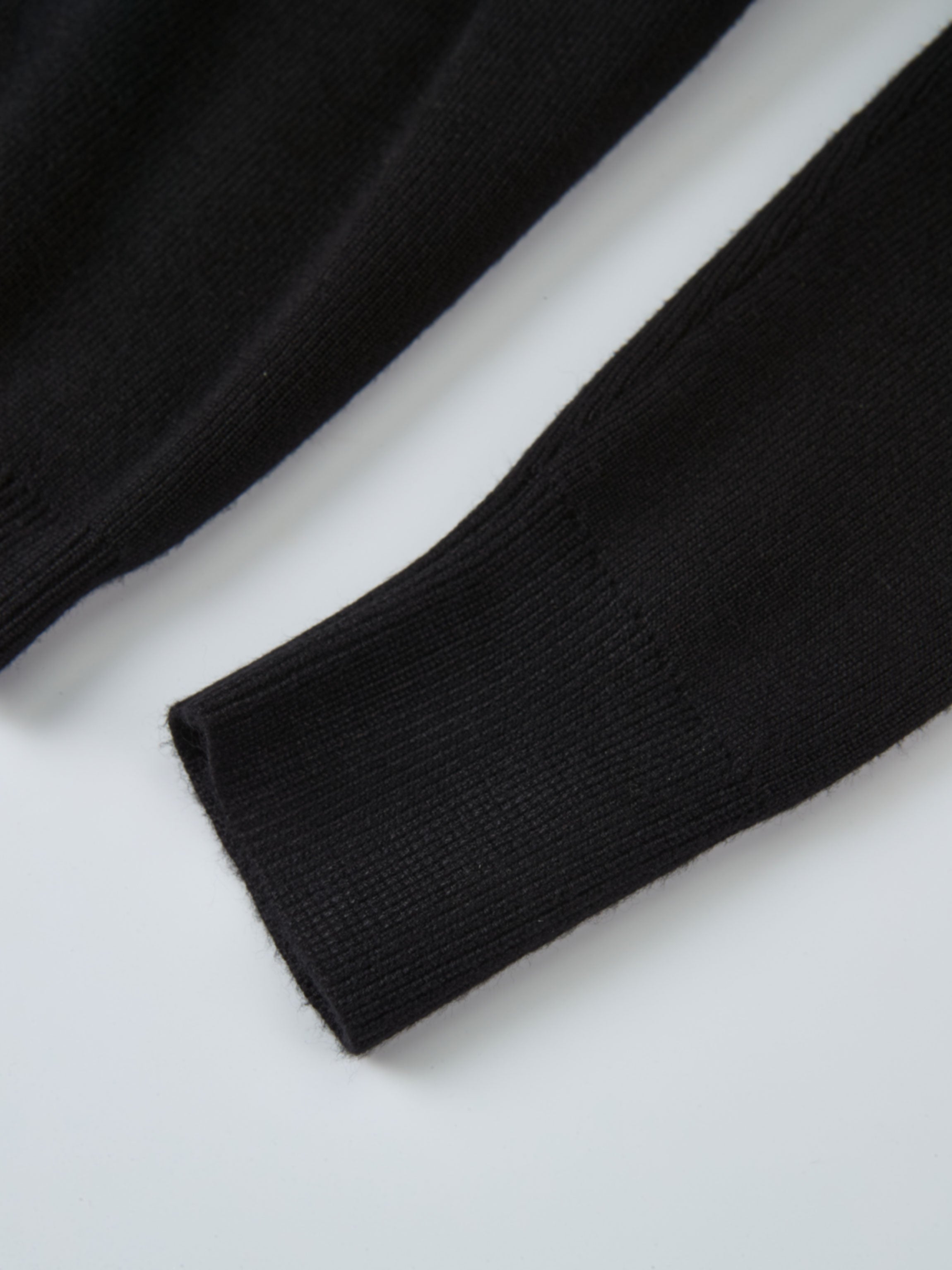 Basic Crew Knit Cardigan 17" - Black