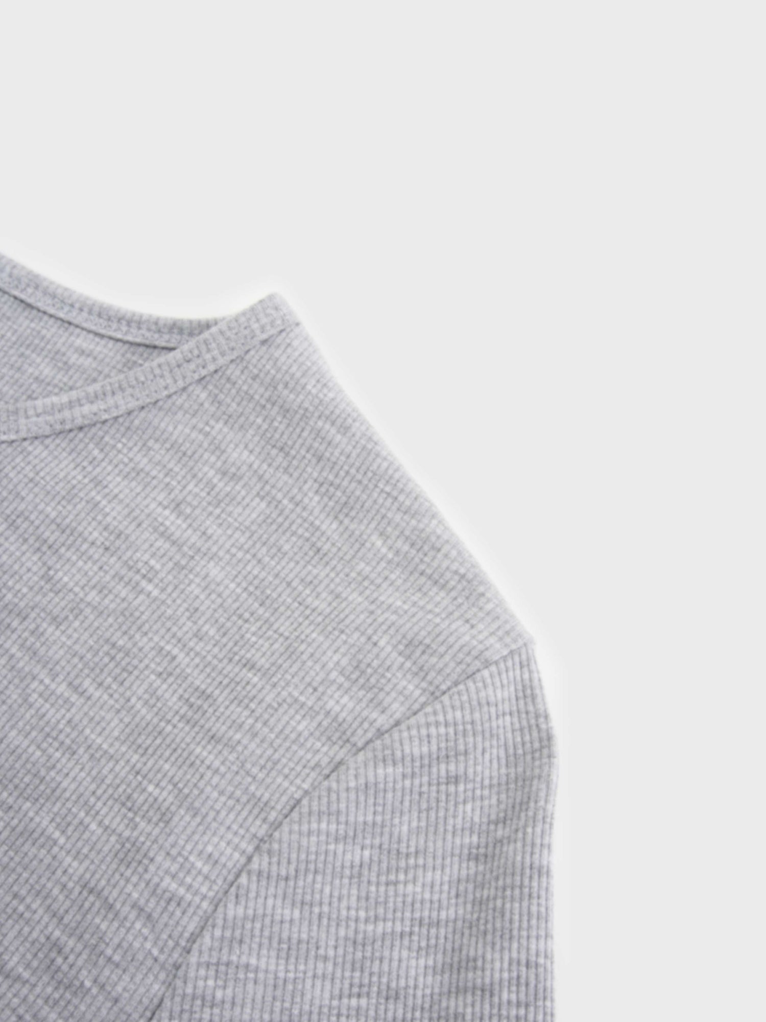 Soft Ribbed High V Tee-Heathered Grey