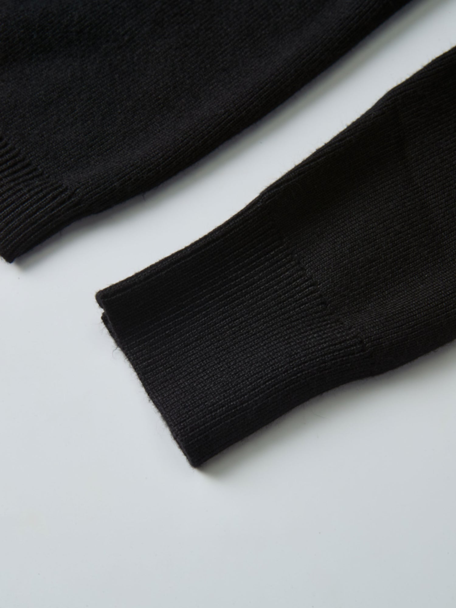 Basic Crew Knit Cardigan 20" - Black