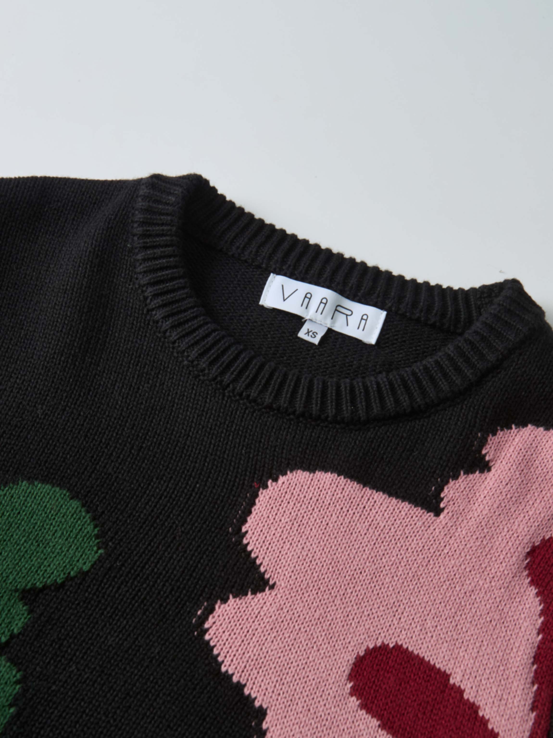 Motif Sweater - Scattered Floral