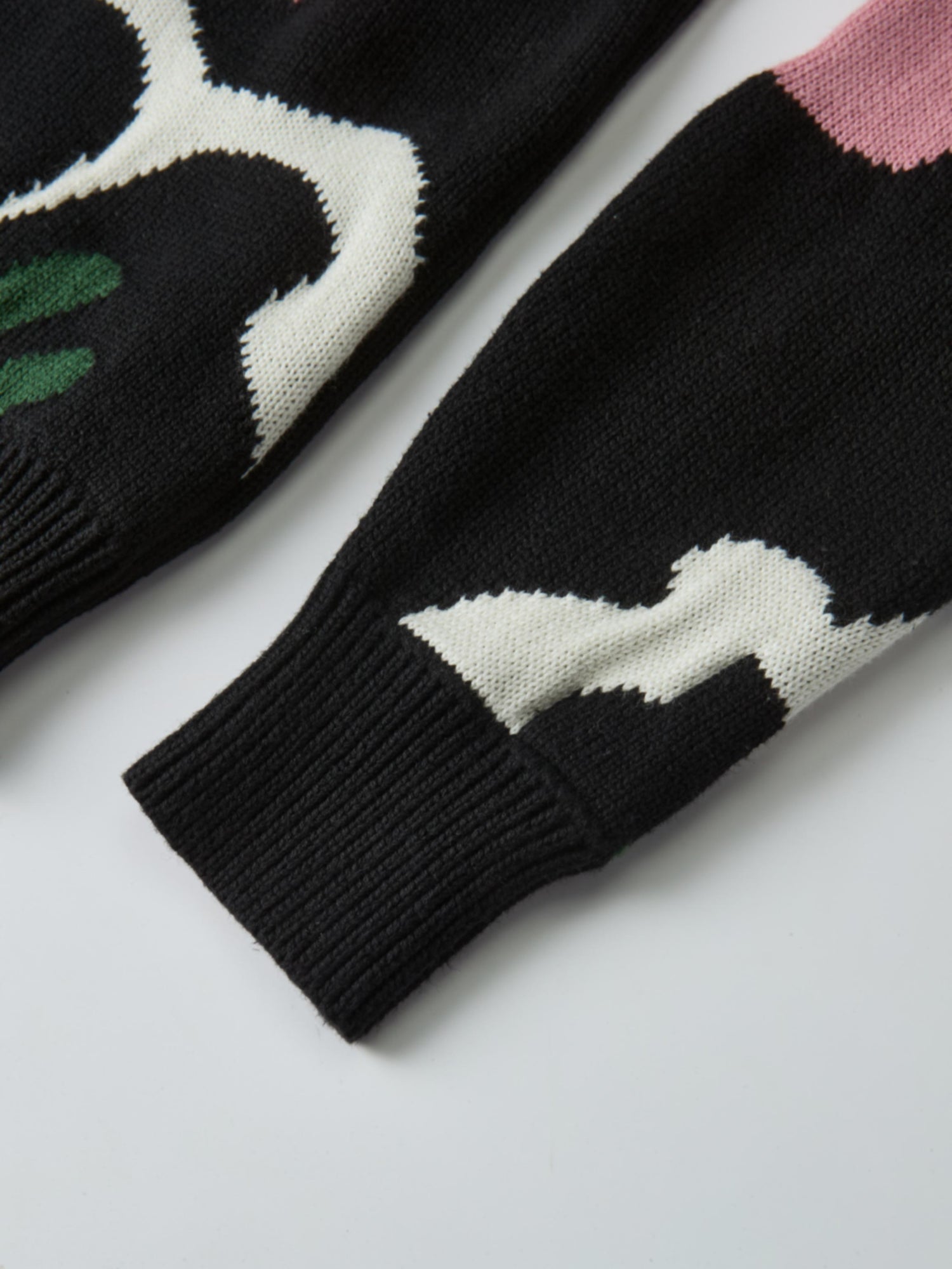 Motif Sweater - Scattered Floral