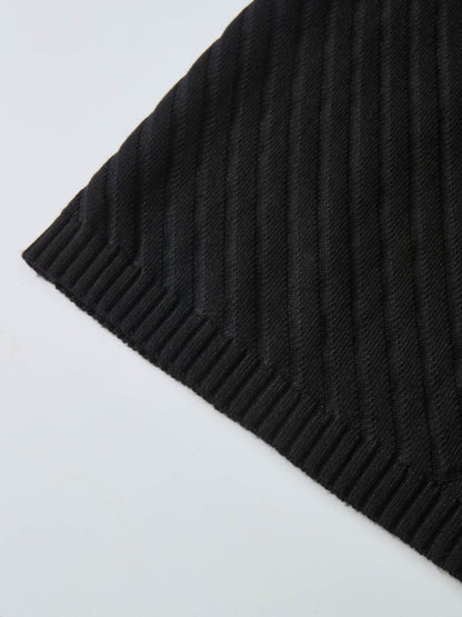 V Ribbed Sweater - Black